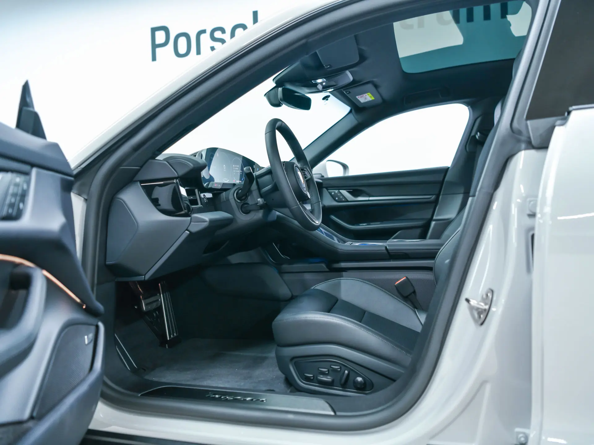 Taycan Sport Turismo 