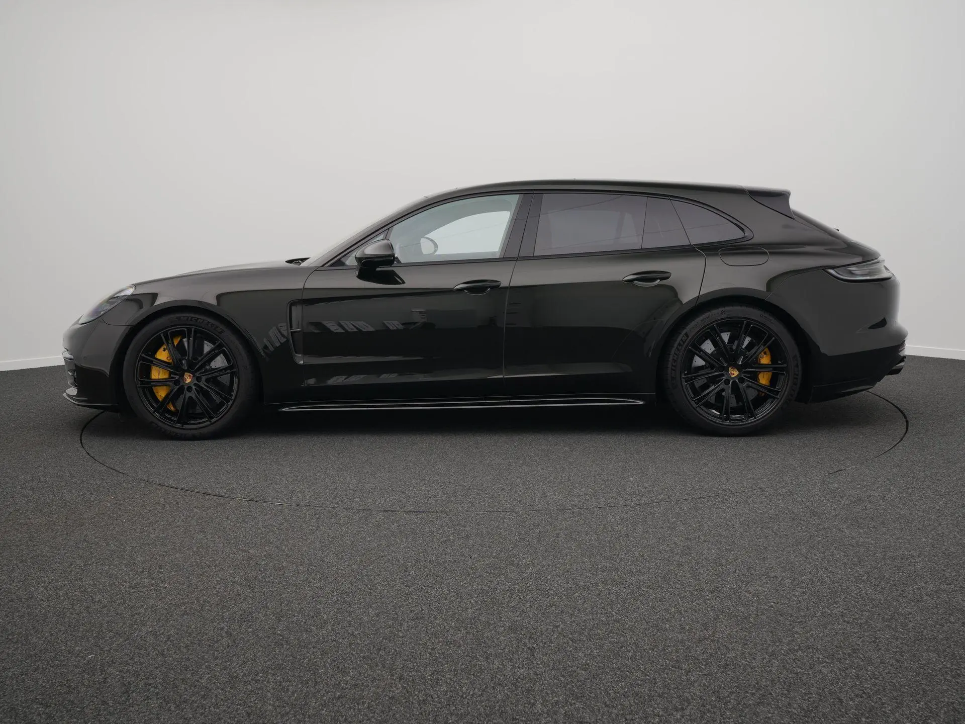 Panamera Sport Turismo Turbo S E-Hybrid