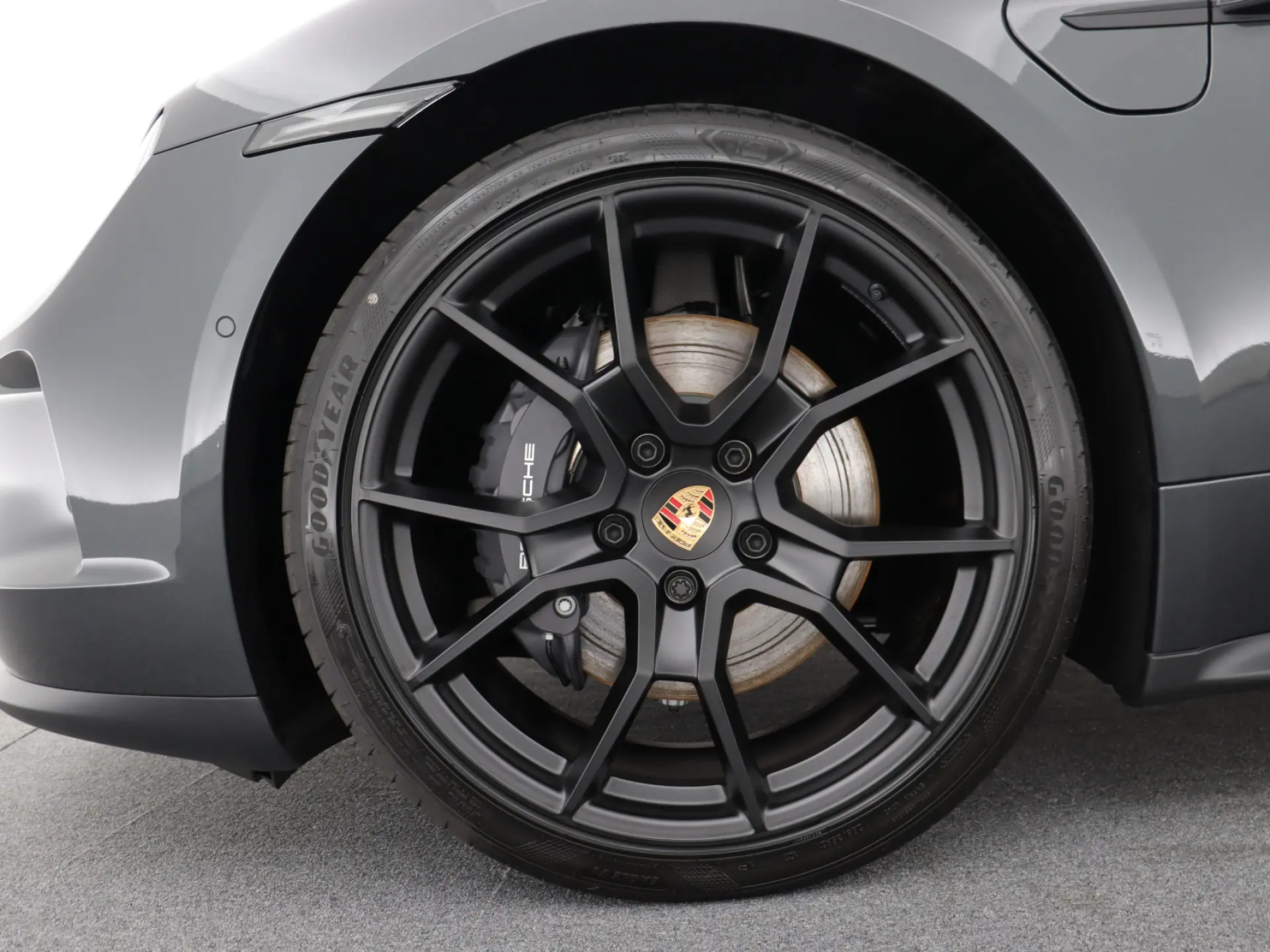 Taycan Sport Tursimo