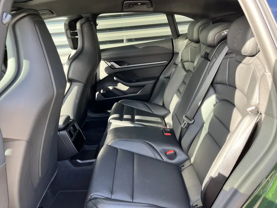 Taycan 4 Cross Turismo