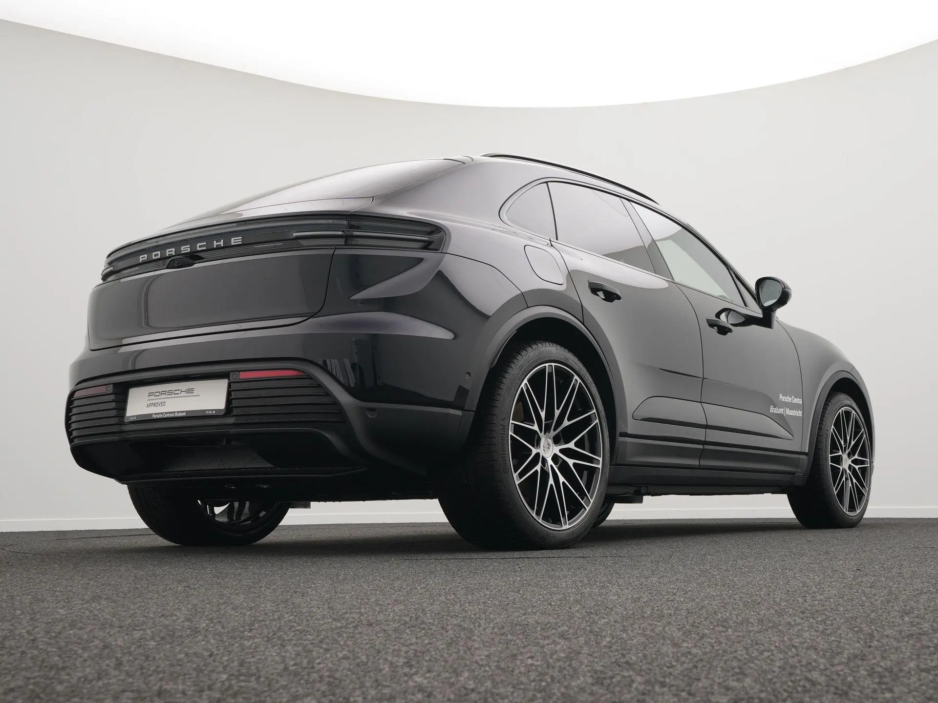 Macan 4