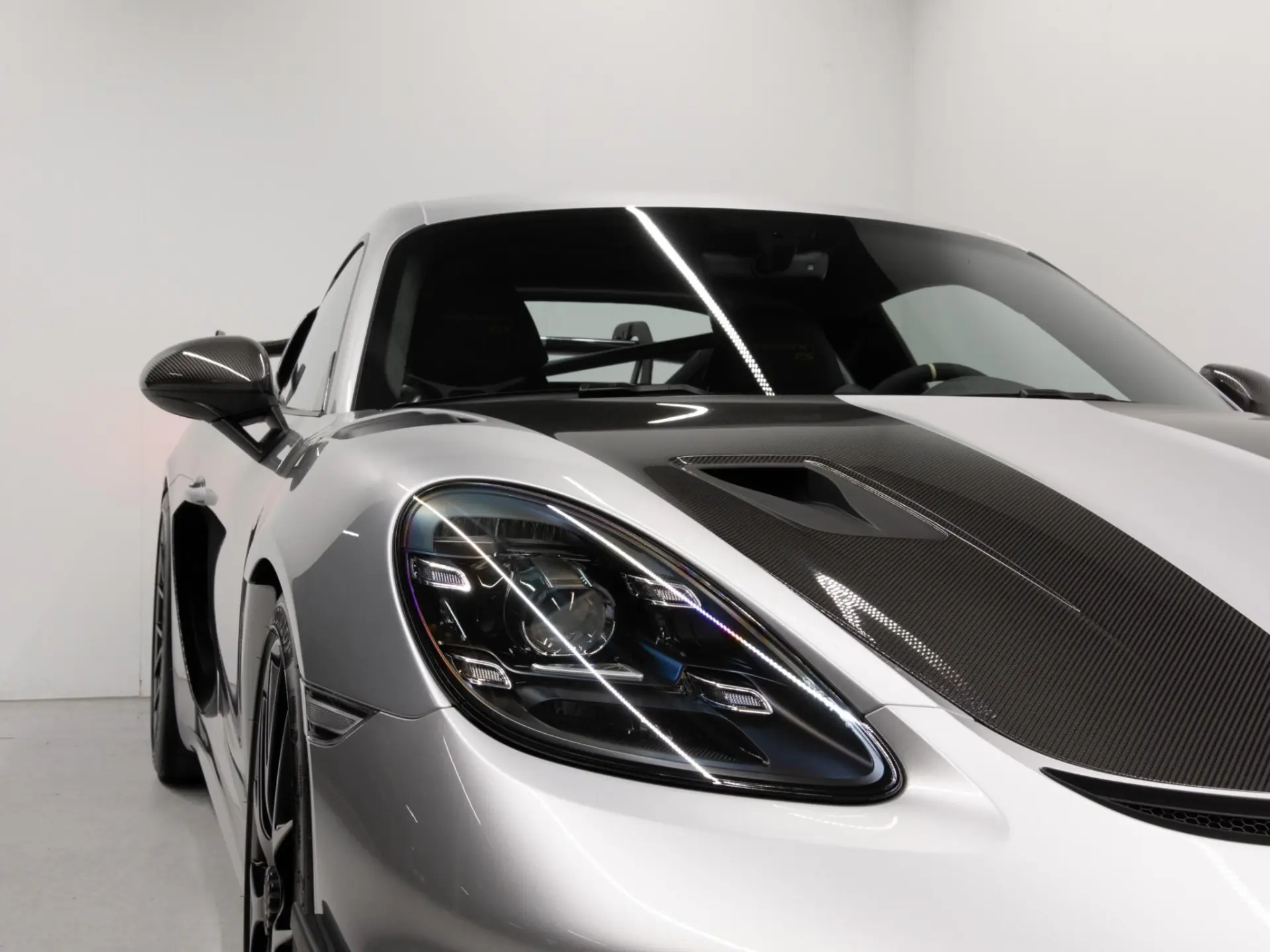 718 GT4 RS