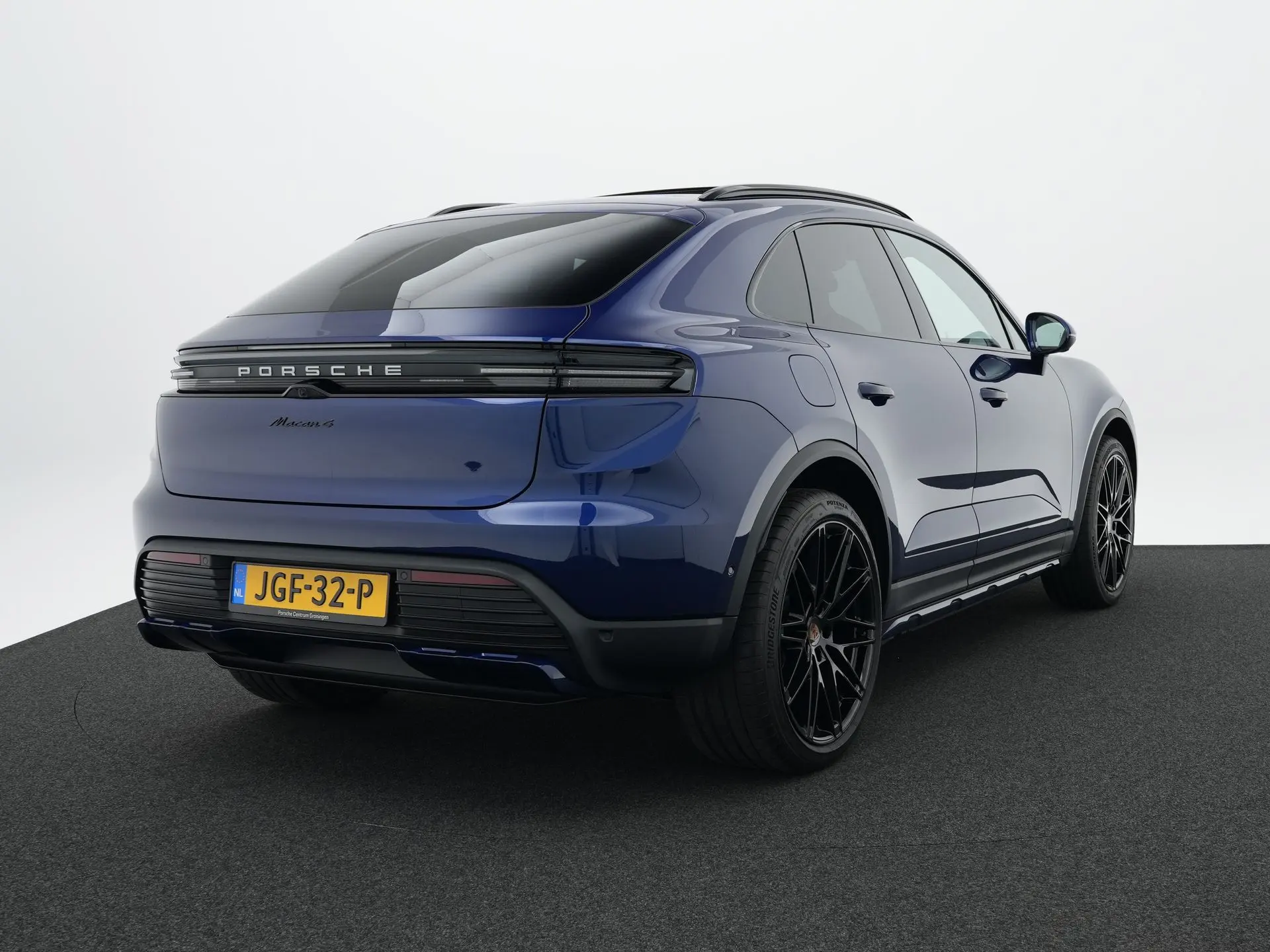 Macan 4