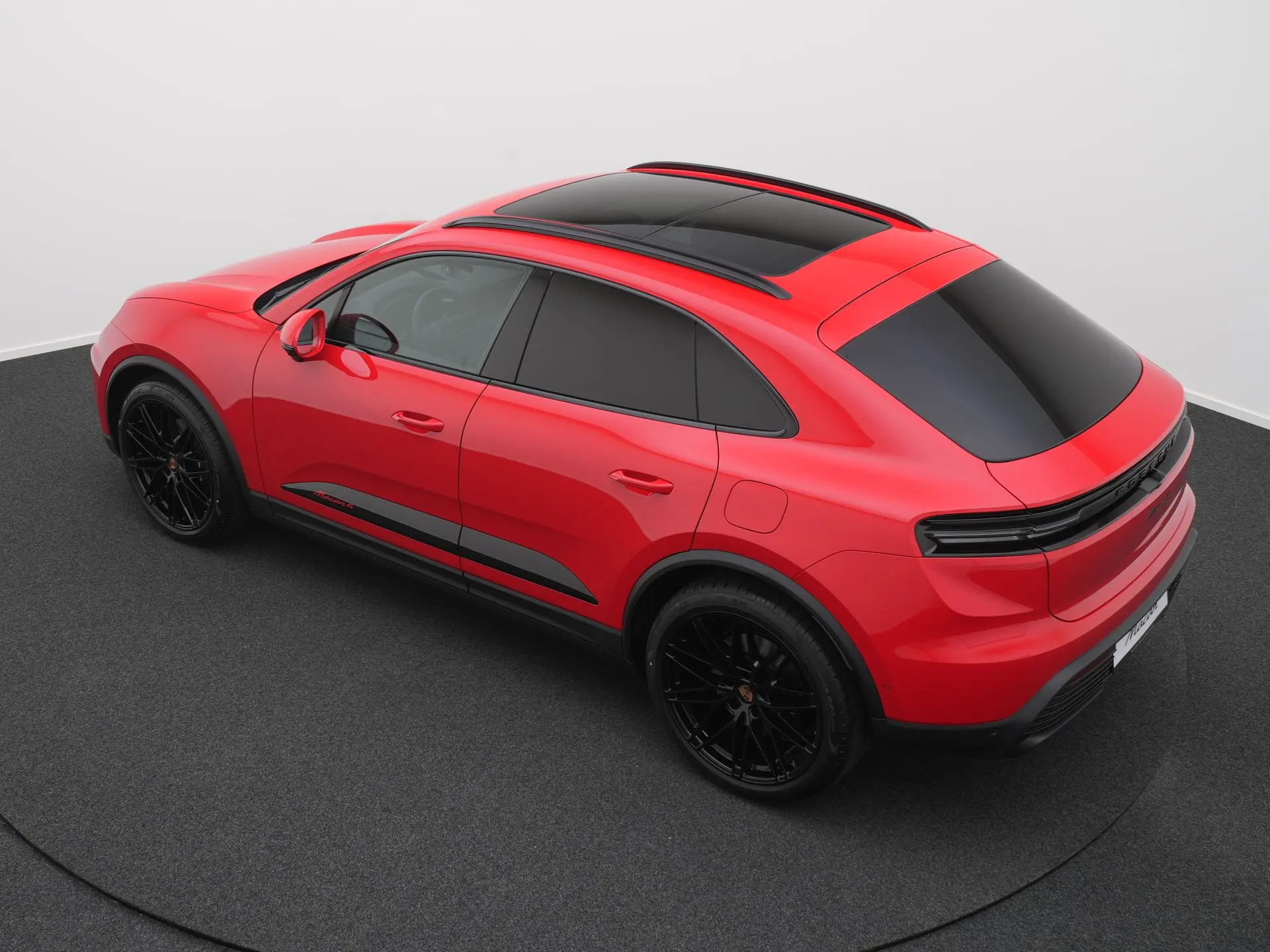 Macan 4