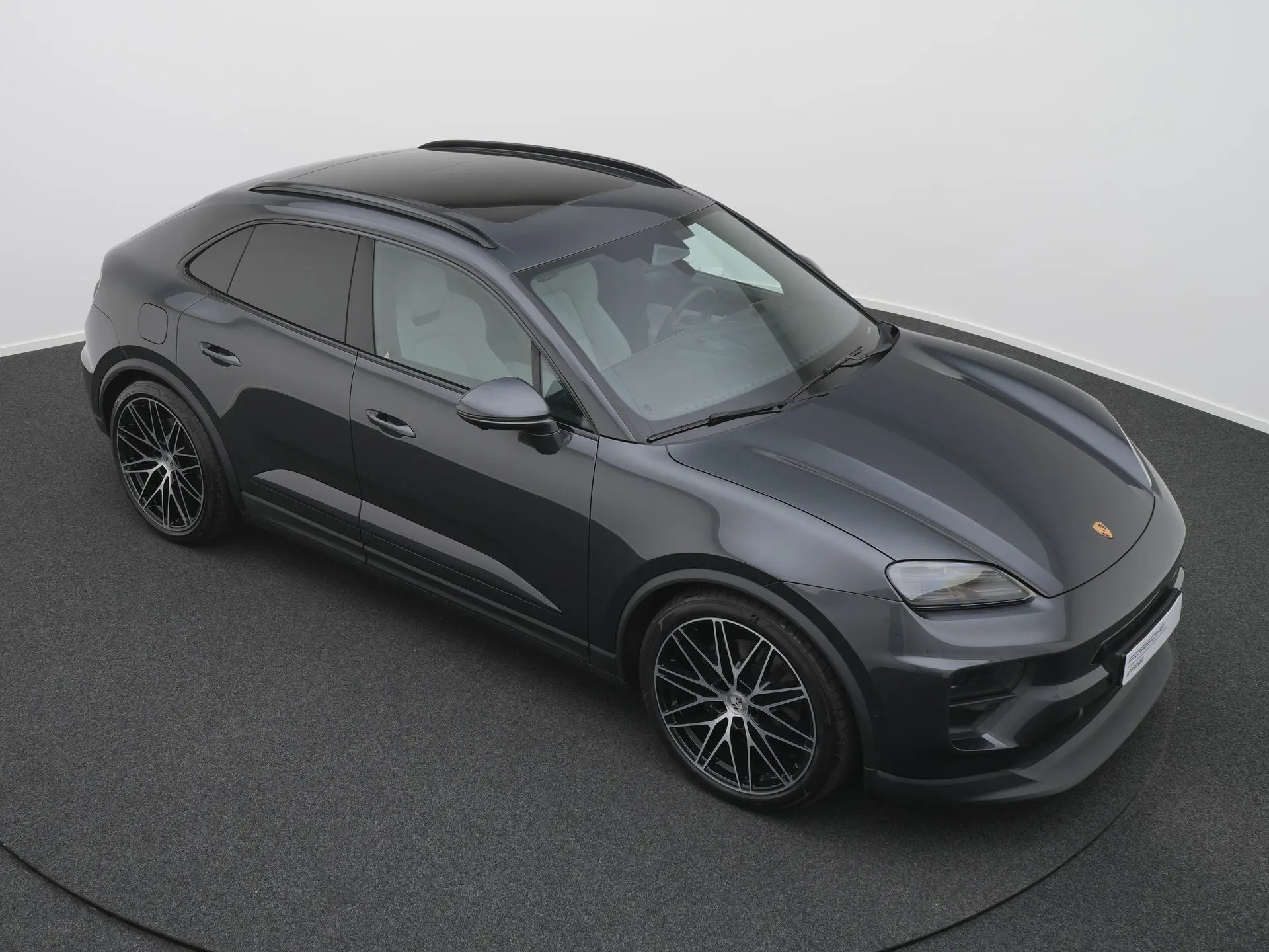 Macan 4