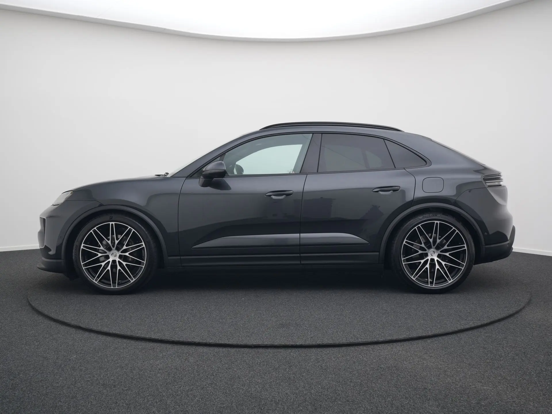 Macan 4