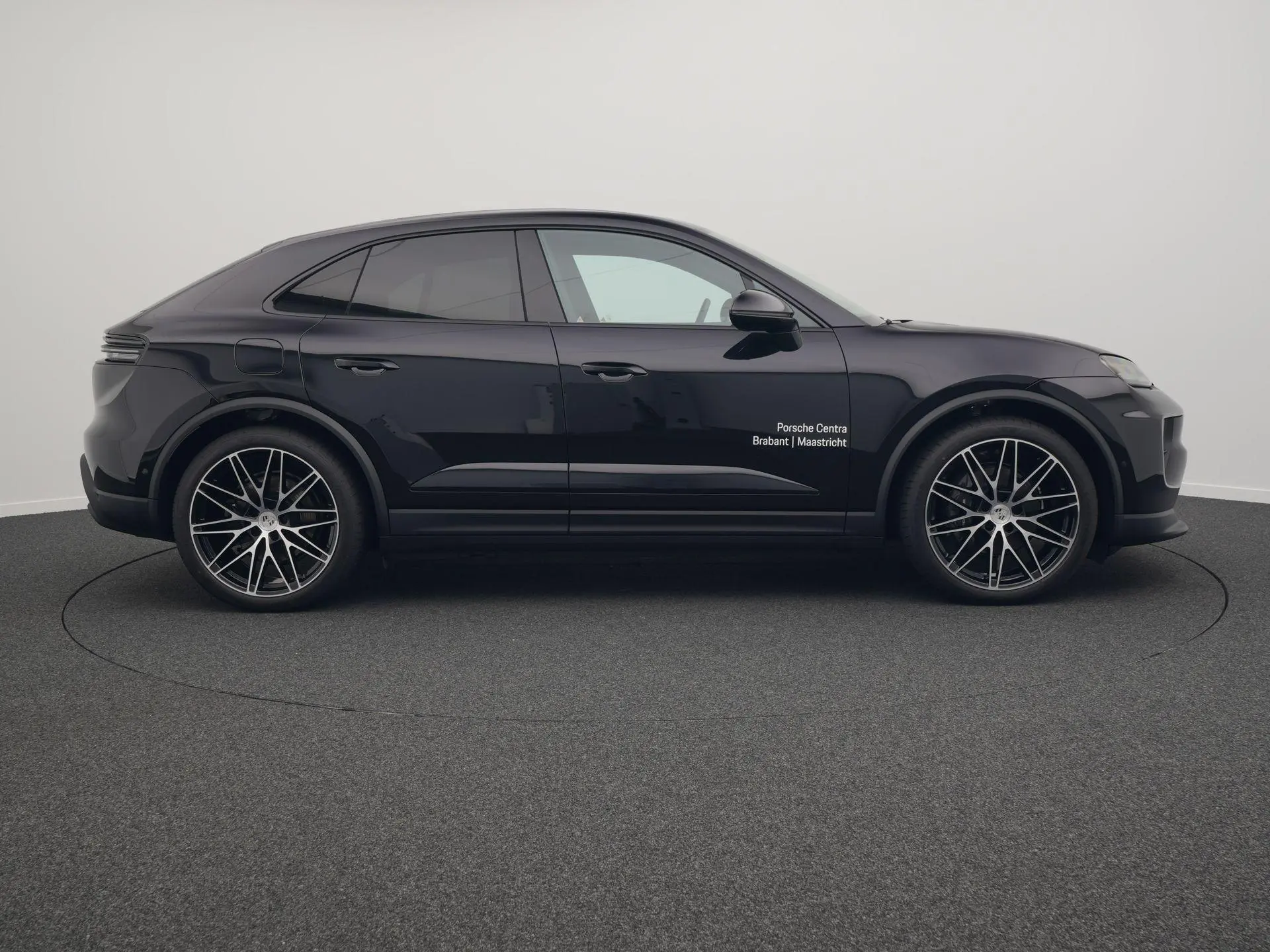 Macan 4