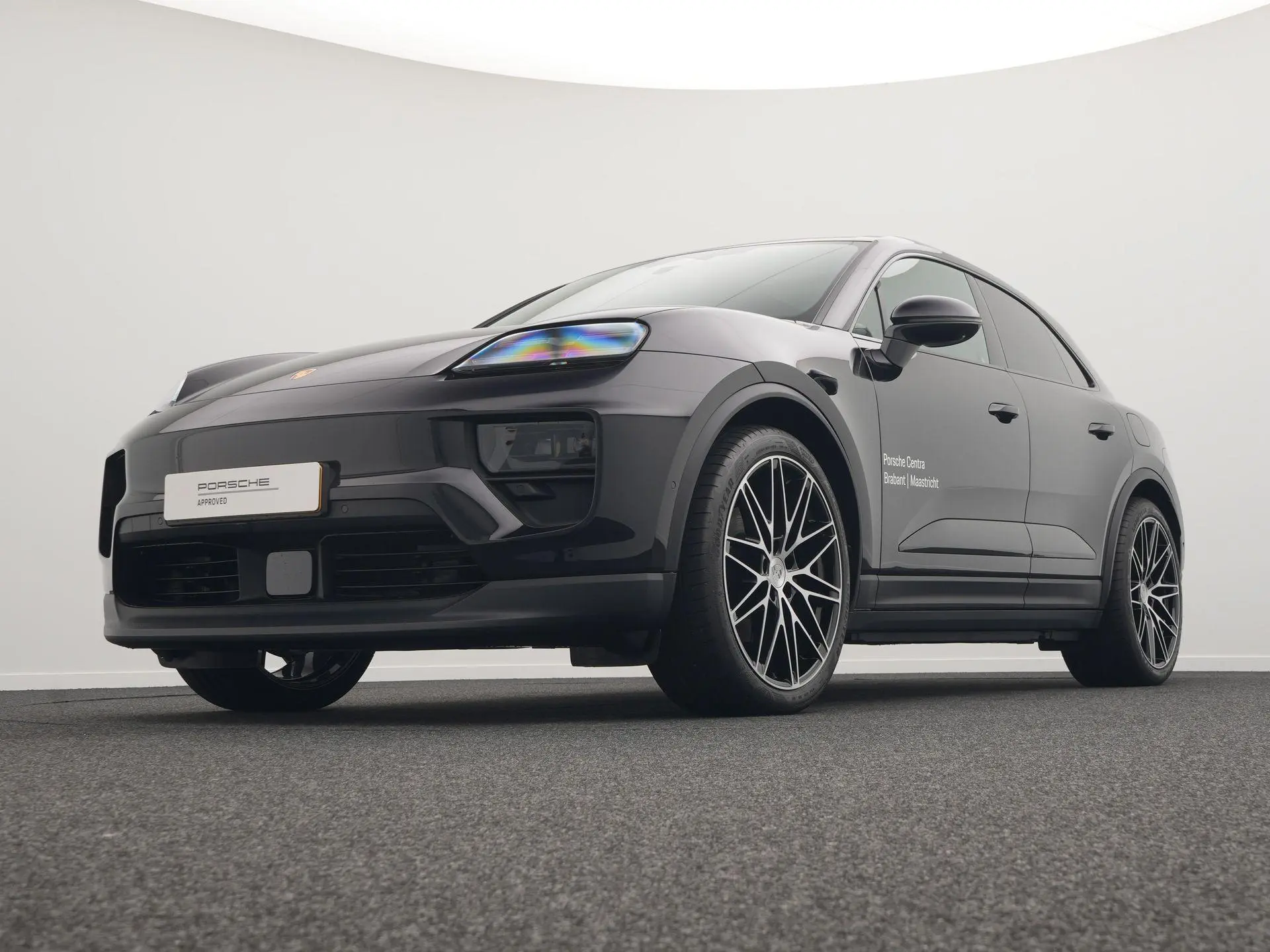 Macan 4