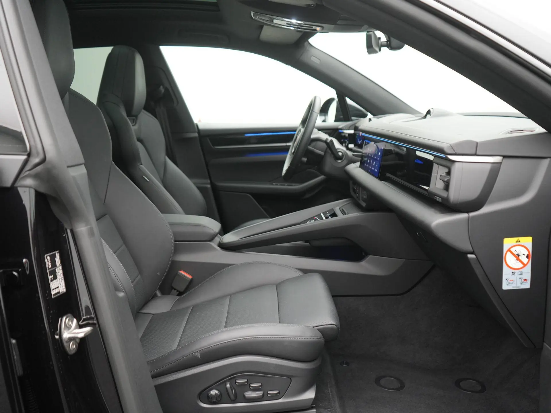 Macan 4