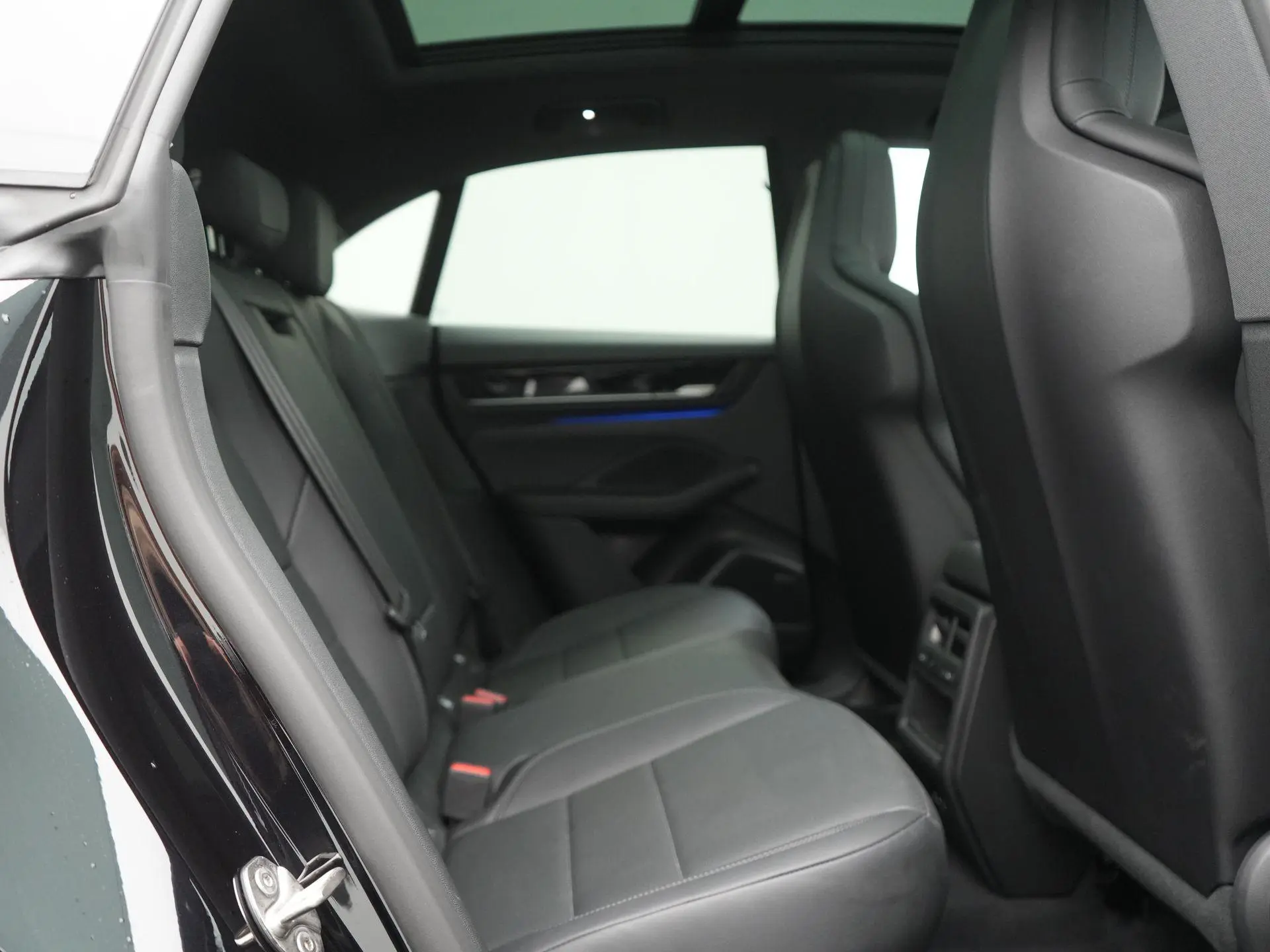 Macan 4
