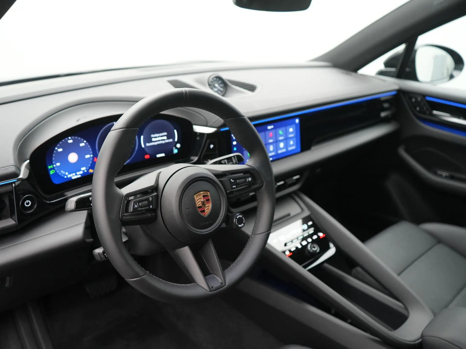 Macan 4