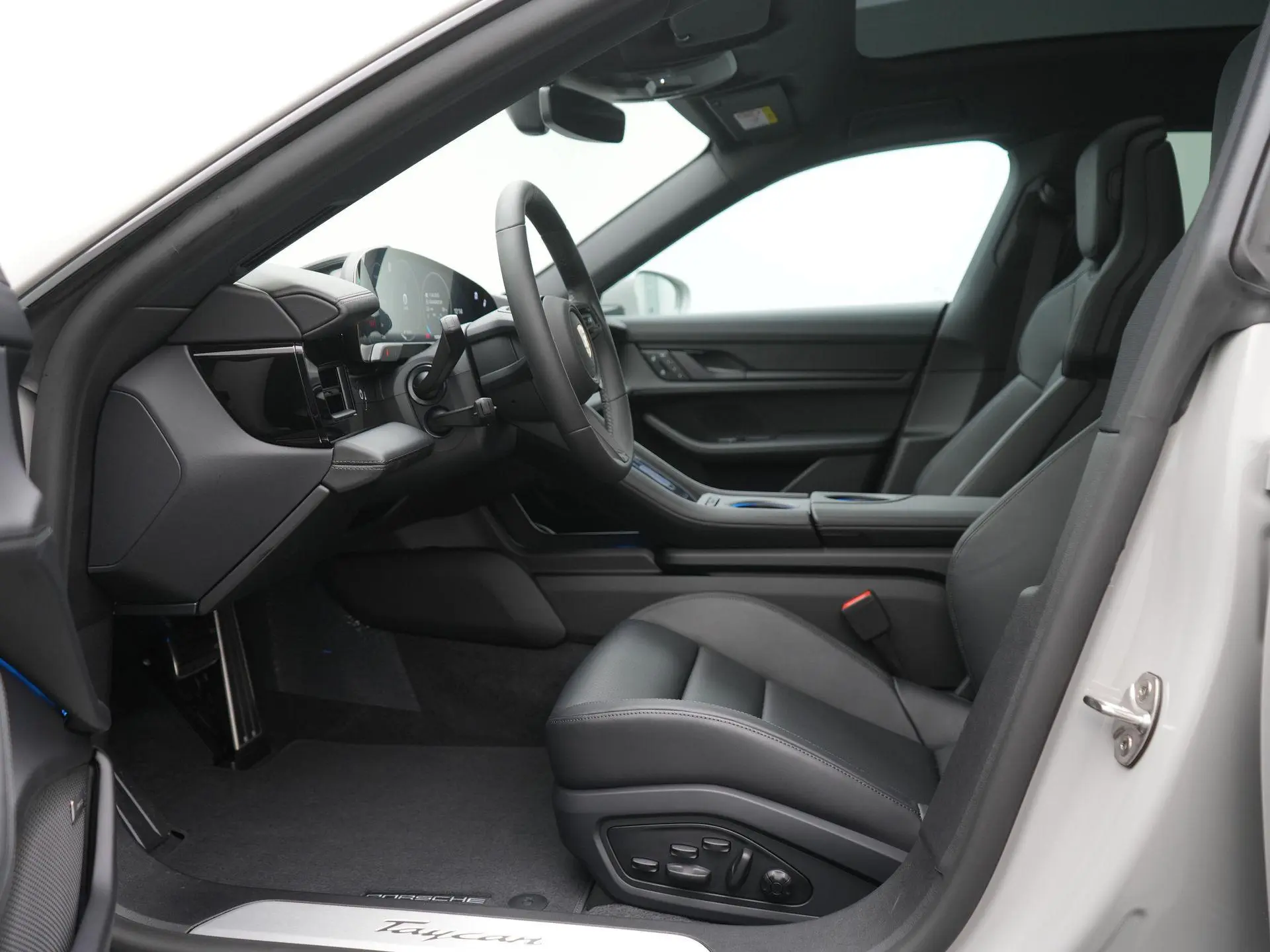 Taycan Cross Turismo 
