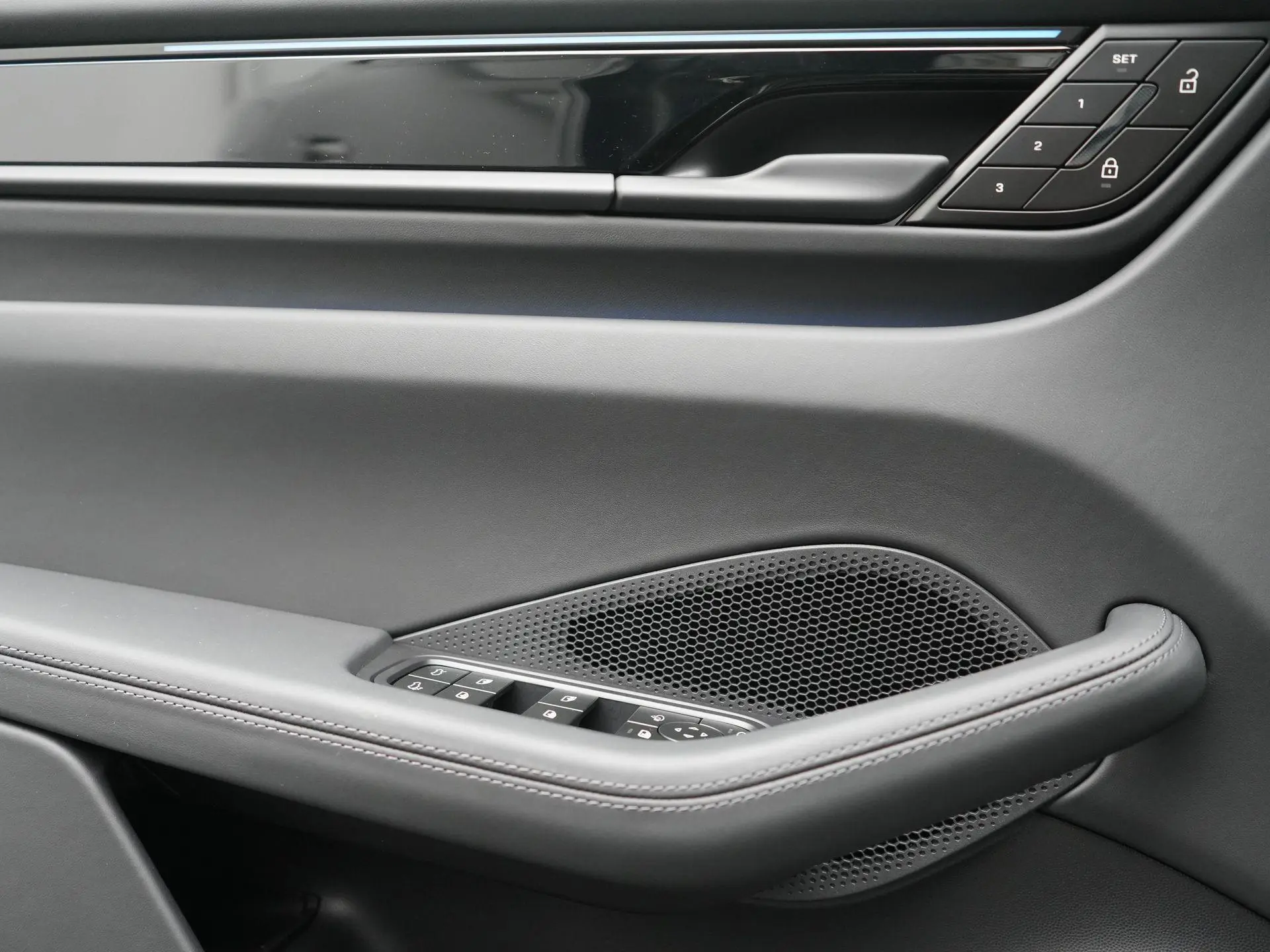 Macan 4 S