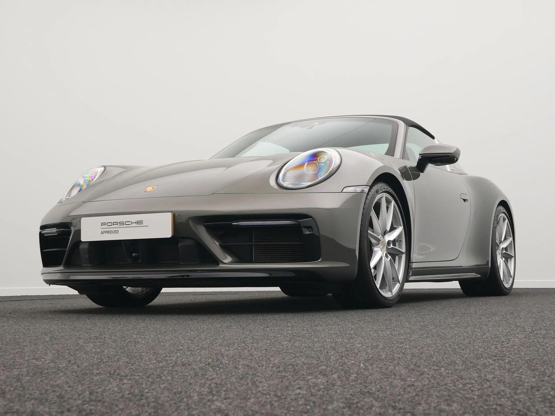 911 Targa 4