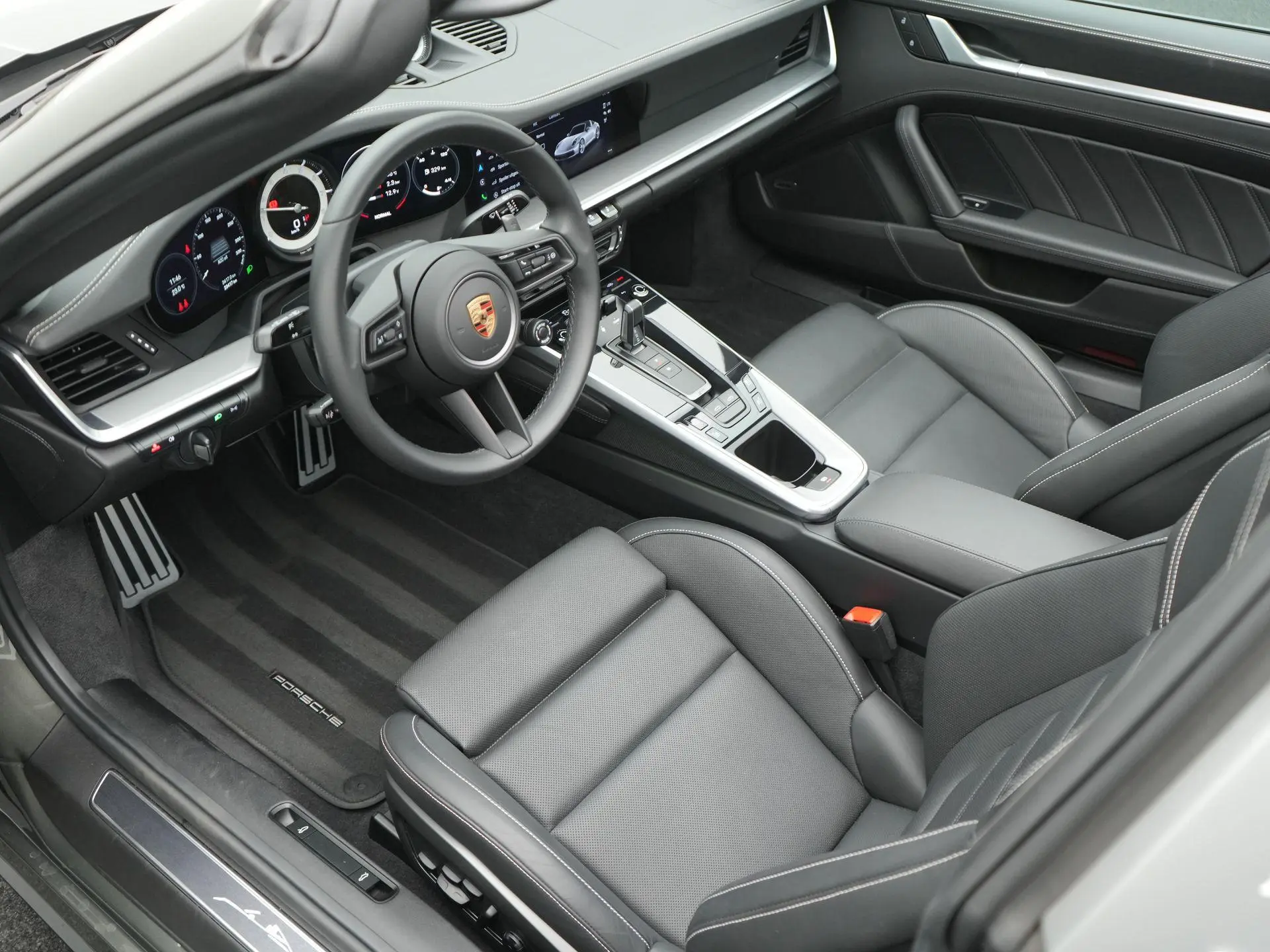 911 Targa 4