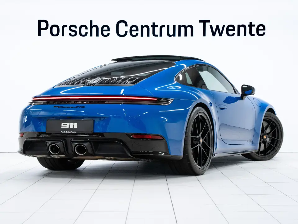 Porsche 911 Carrera GTS