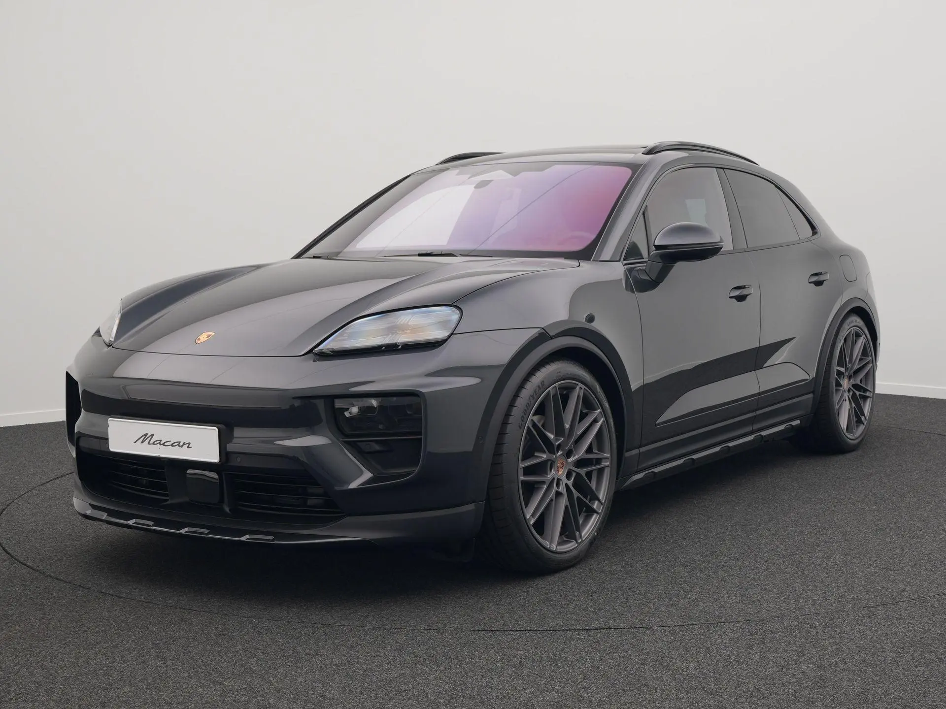 Macan 4