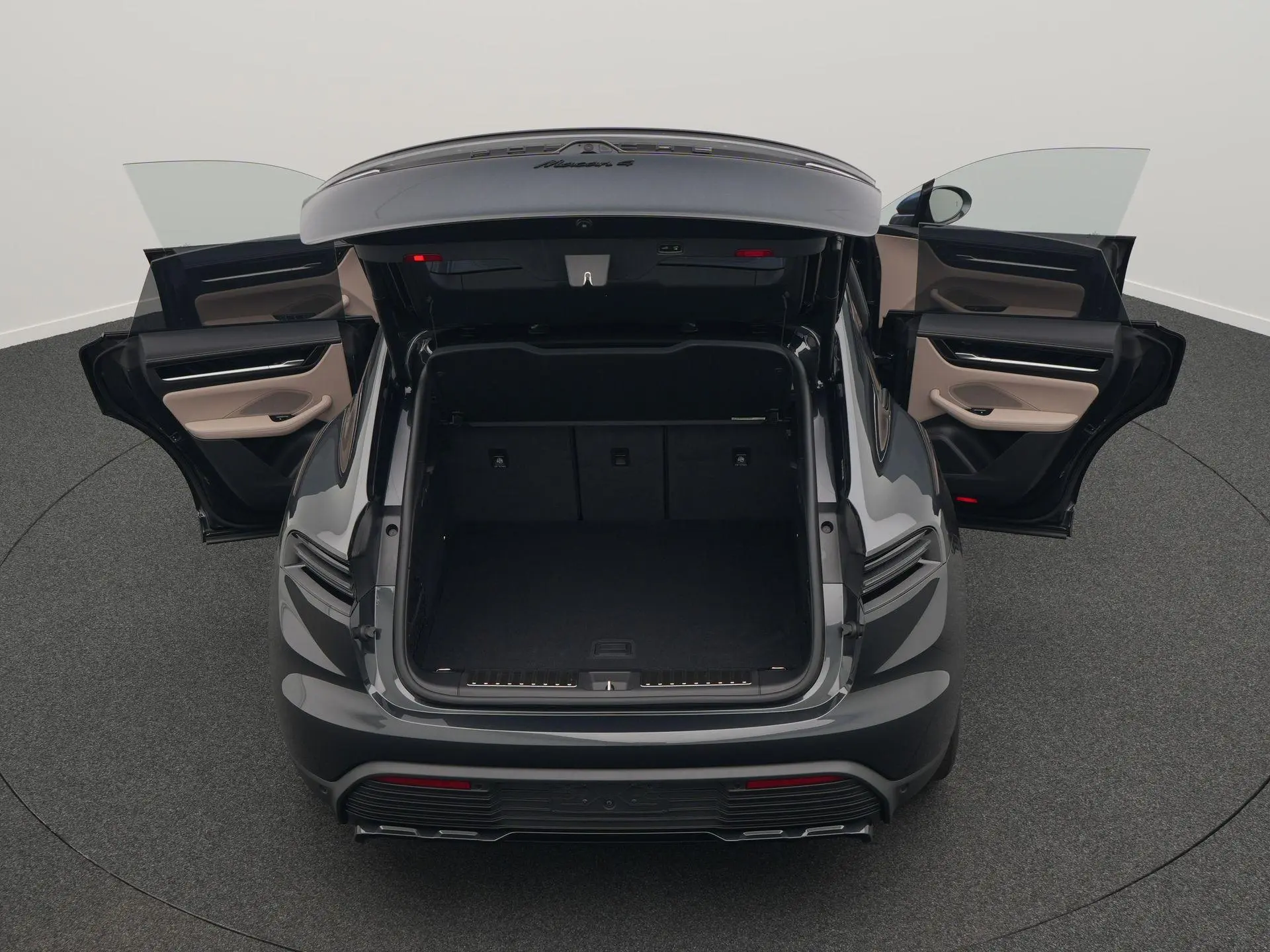 Macan 4