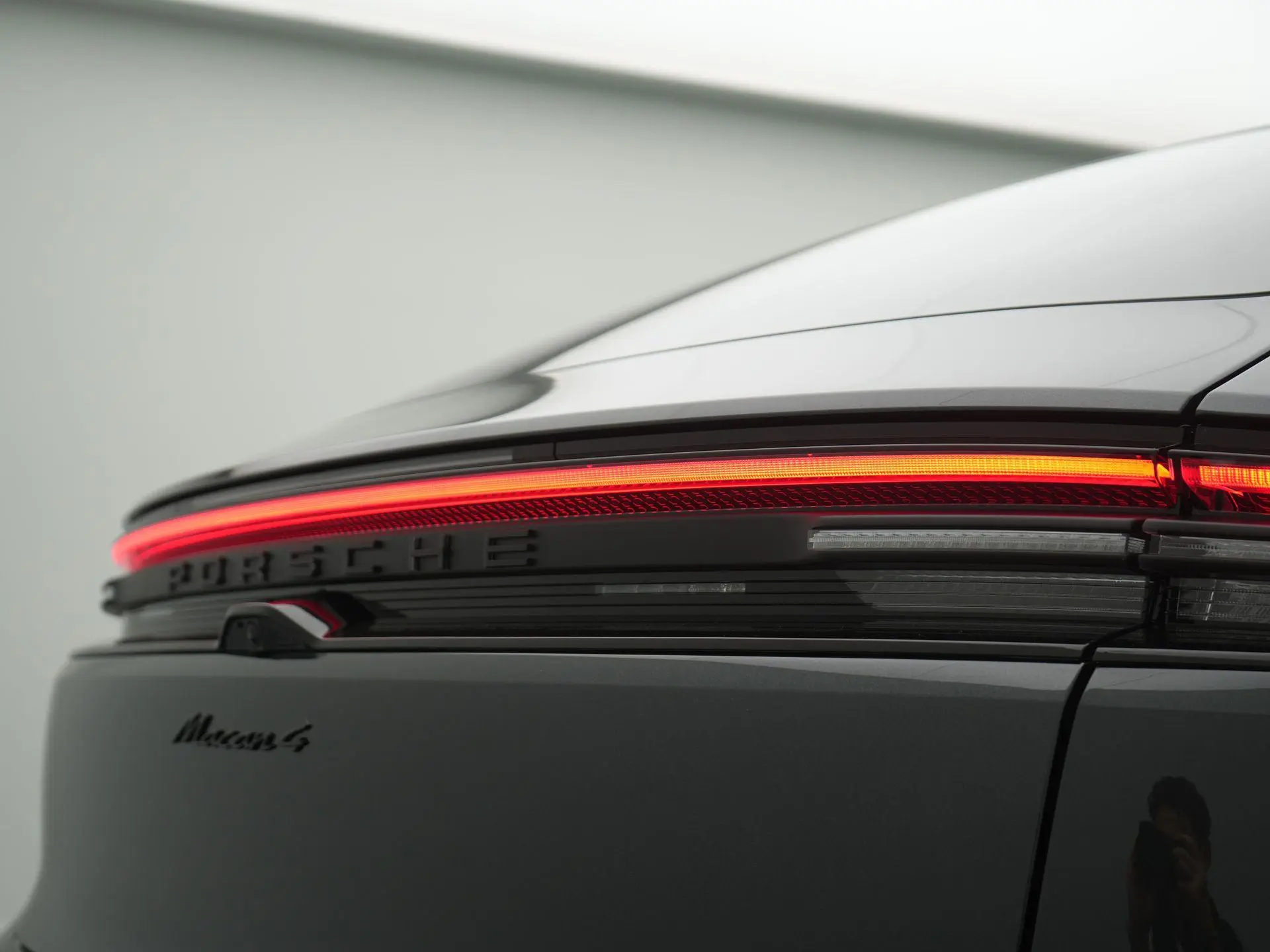 Macan 4
