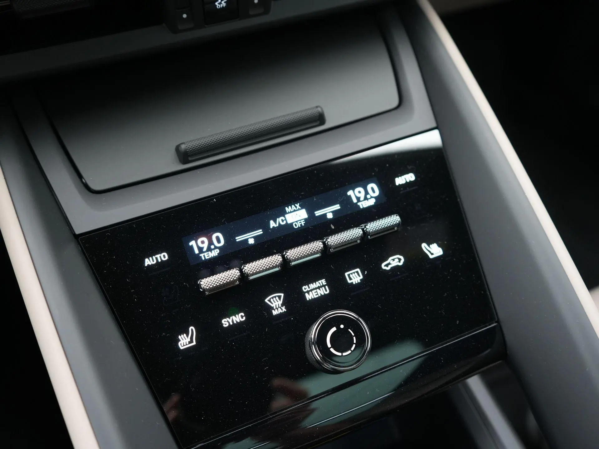 Macan 4