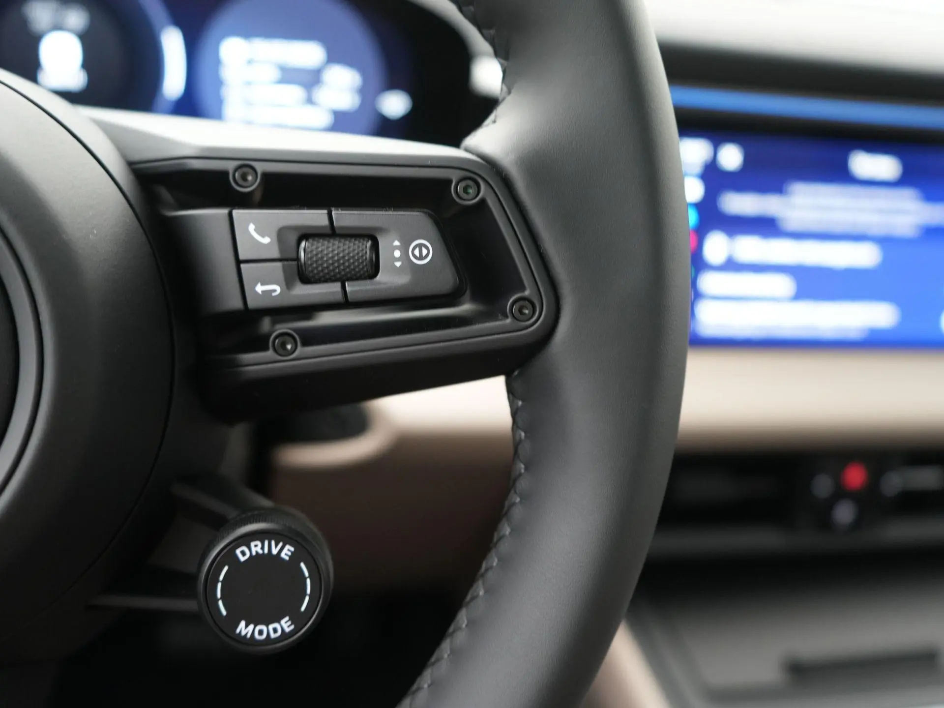 Macan 4