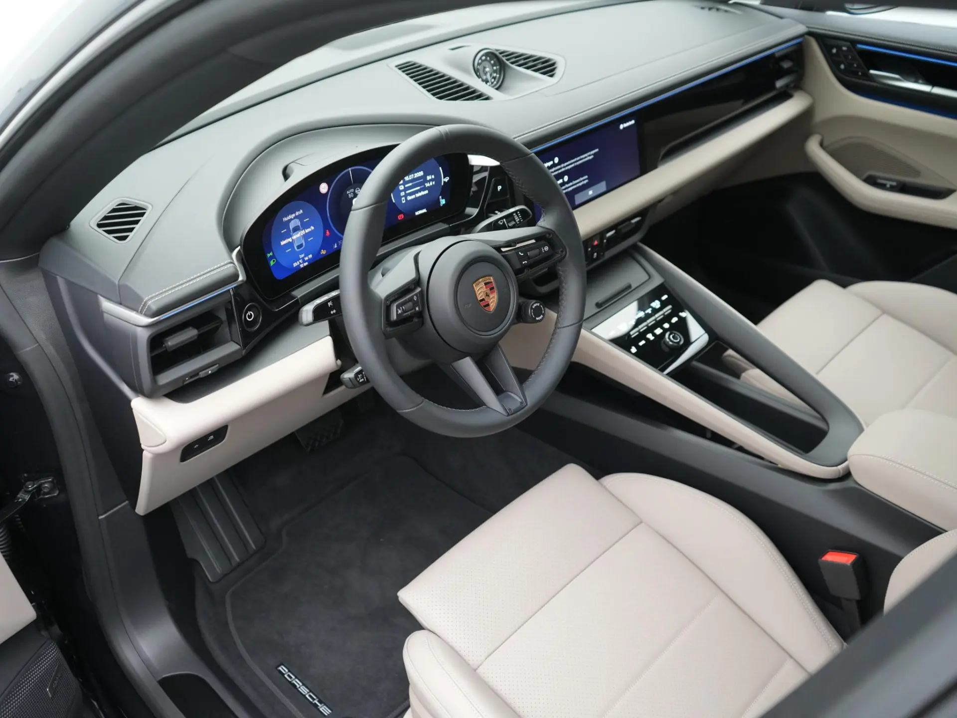 Macan 4
