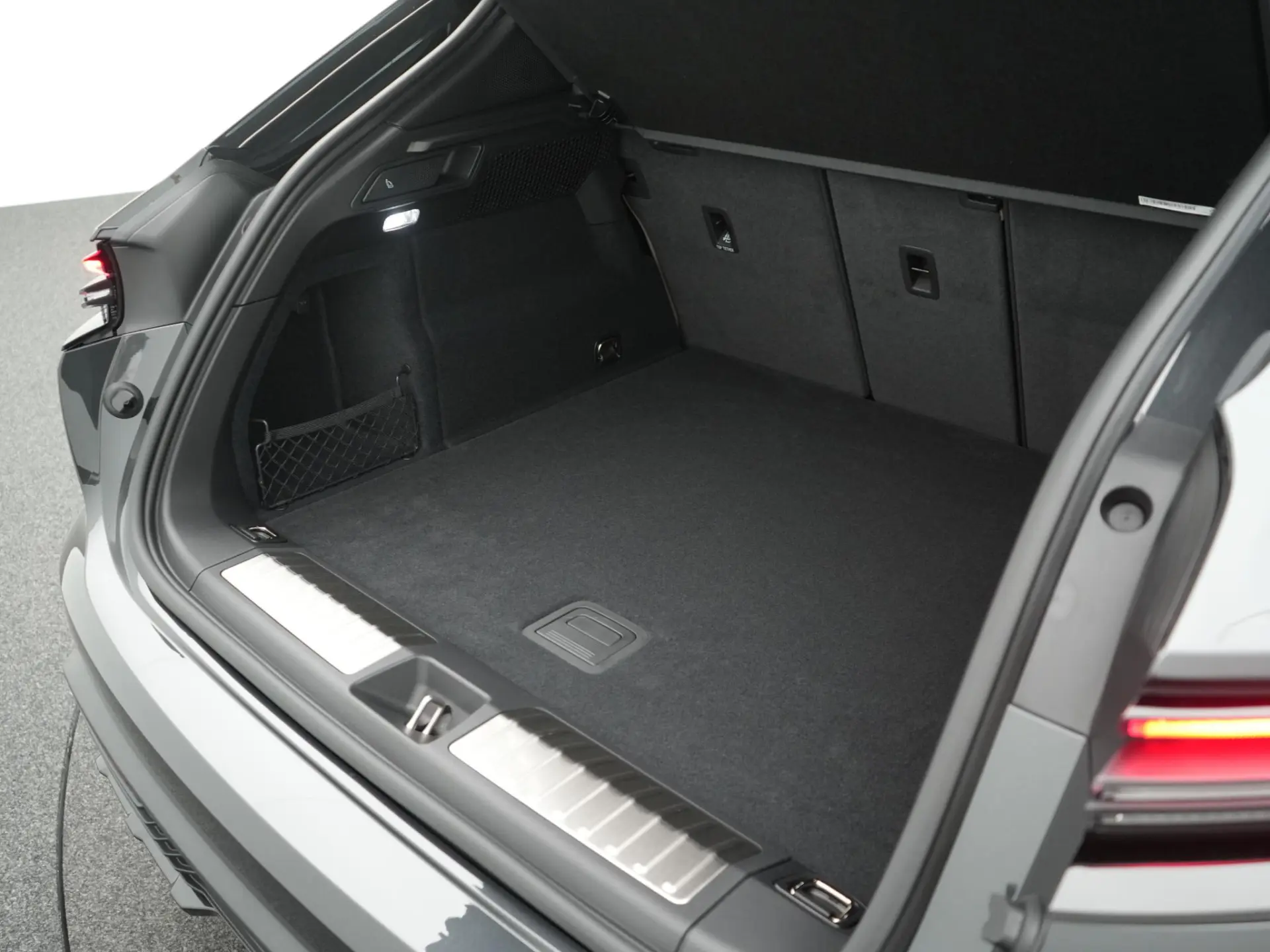 Macan 4