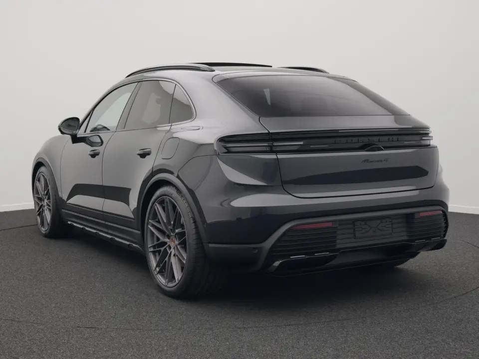 Porsche Macan 4