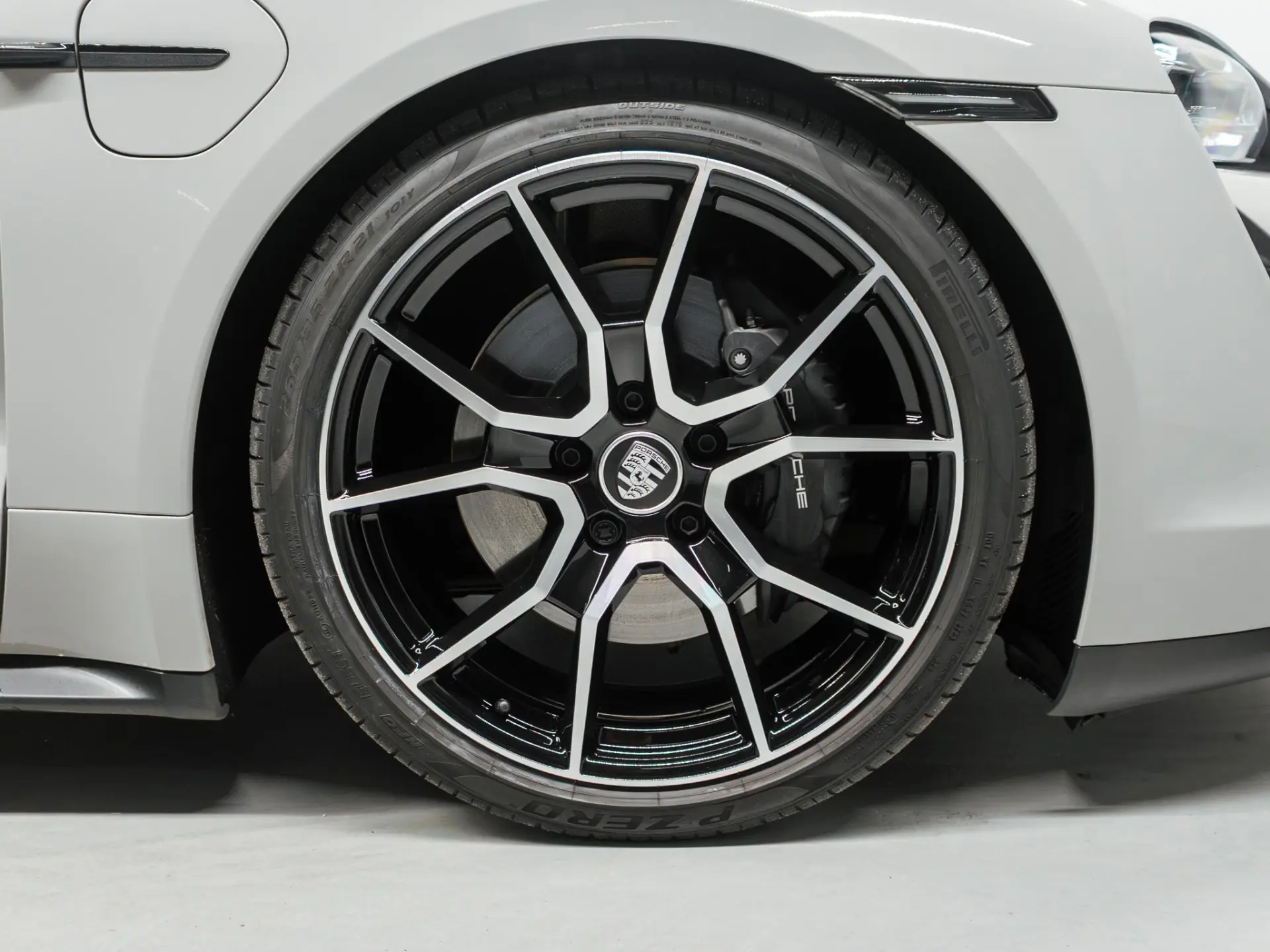 Taycan Sport Turismo 