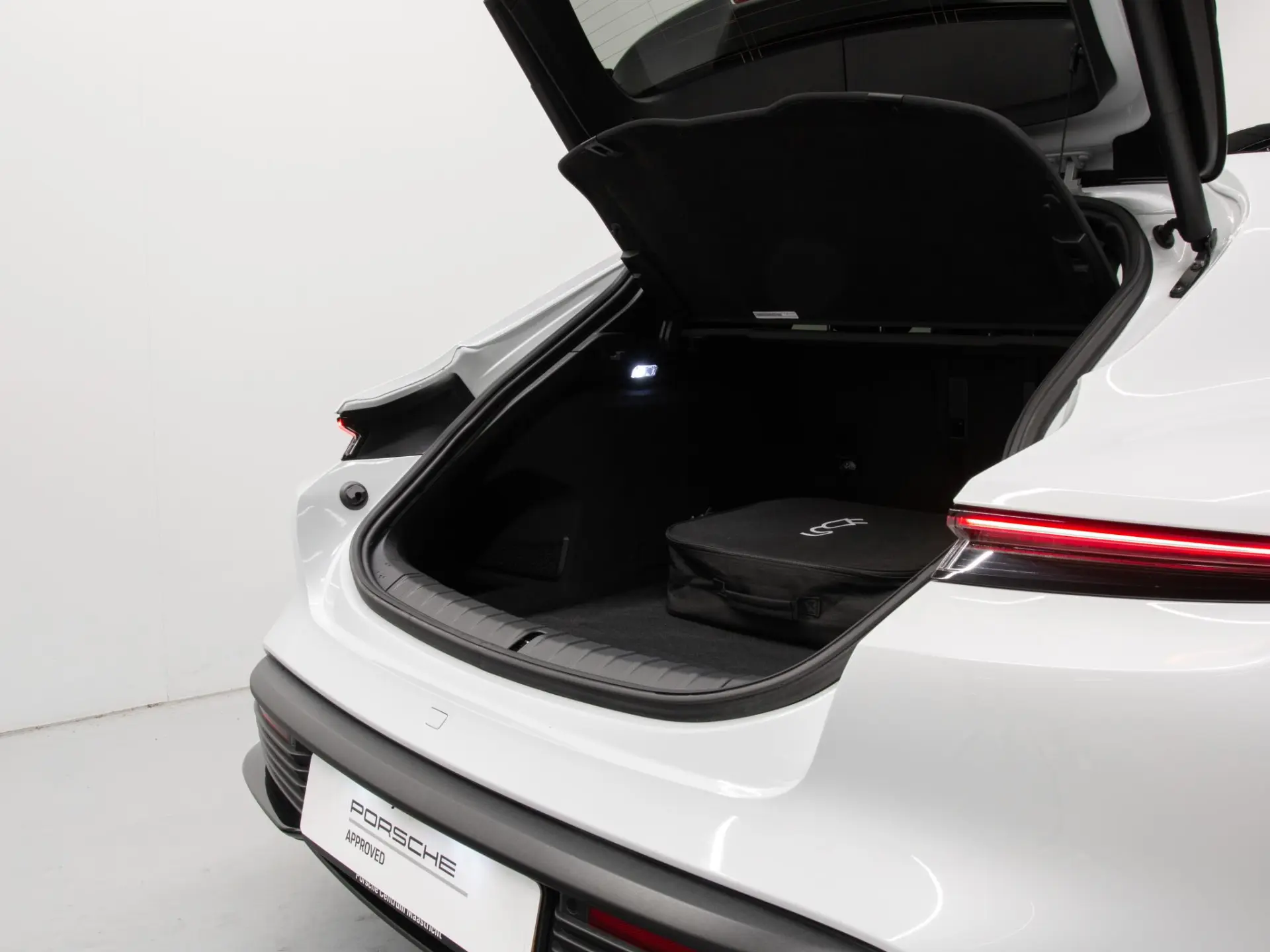 Taycan Sport Turismo 