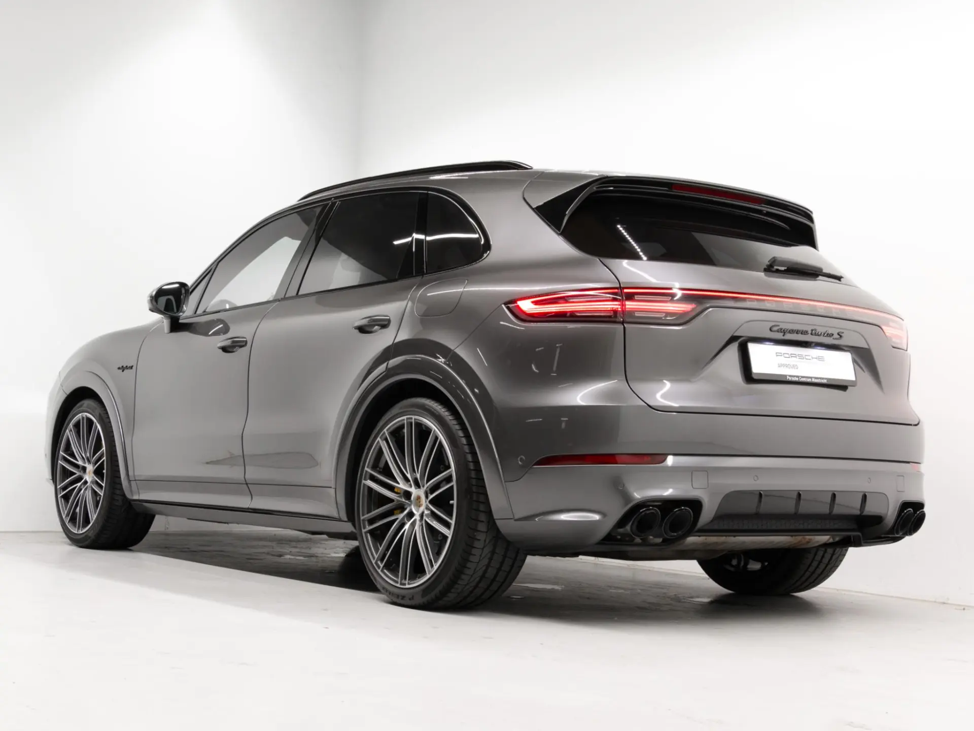 Cayenne Turbo S E-Hybrid