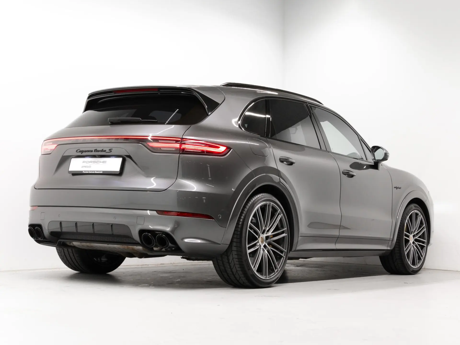 Cayenne Turbo S E-Hybrid