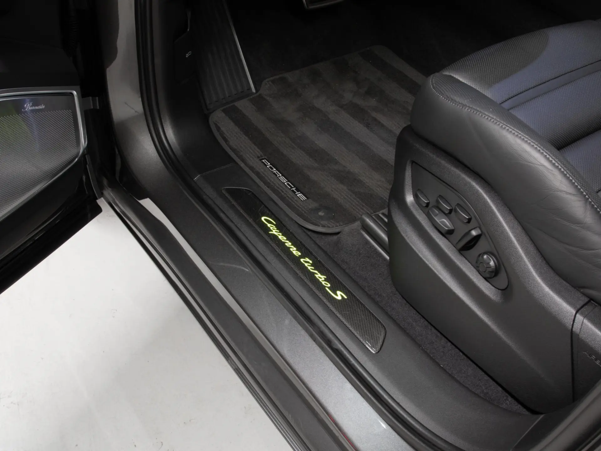 Cayenne Turbo S E-Hybrid