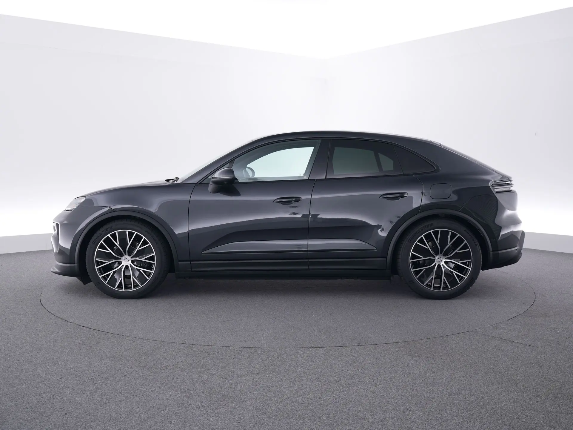 Macan 4