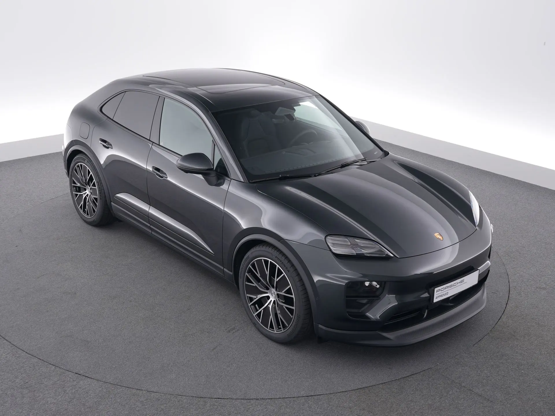 Macan 4