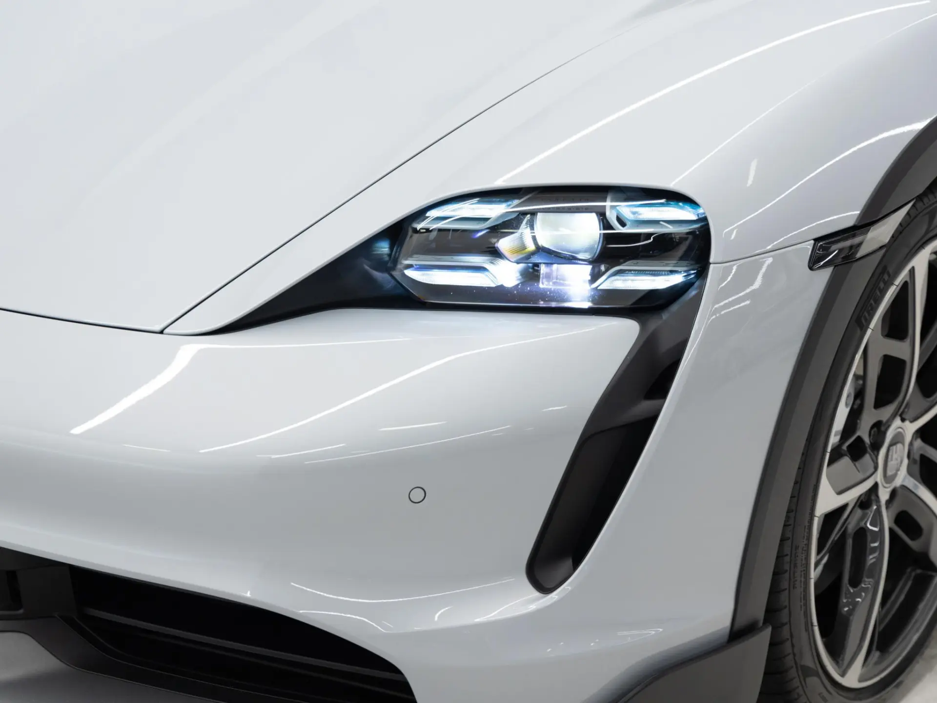 Taycan Turbo Cross Turismo