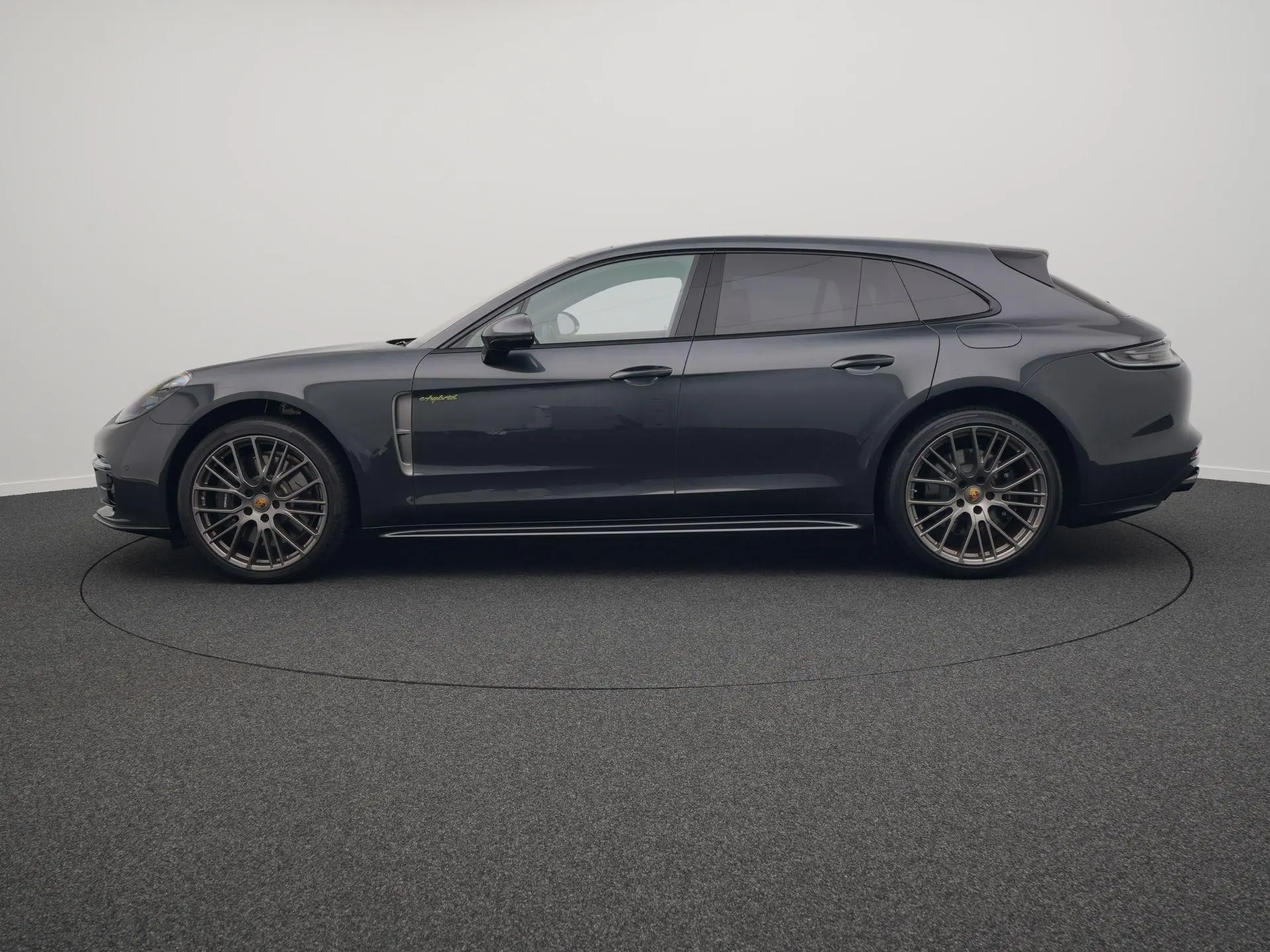 Panamera 4 E-Hybrid Sport Turismo Platinum Edition