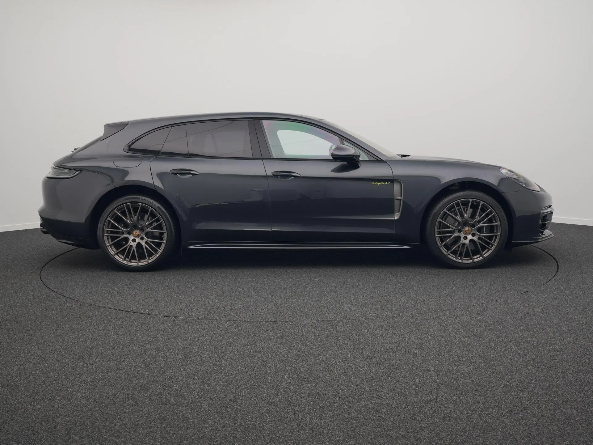 Panamera 4 E-Hybrid Sport Turismo Platinum Edition