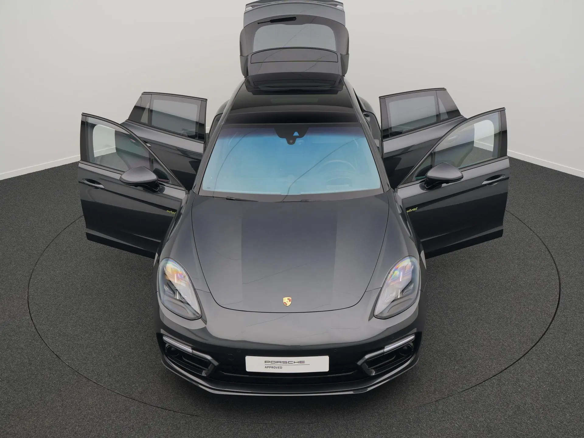 Panamera 4 E-Hybrid Sport Turismo Platinum Edition