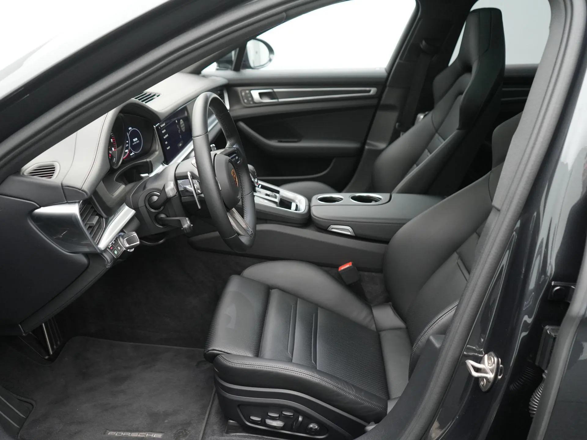 Panamera 4 E-Hybrid Sport Turismo Platinum Edition