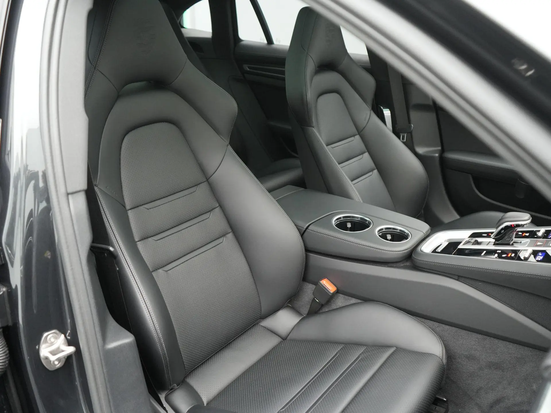 Panamera 4 E-Hybrid Sport Turismo Platinum Edition