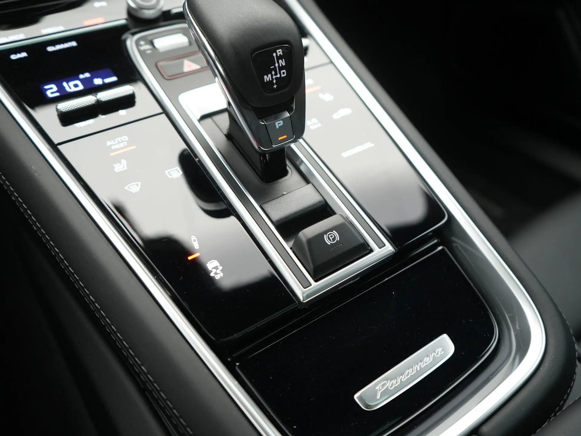 Panamera 4 E-Hybrid Sport Turismo Platinum Edition