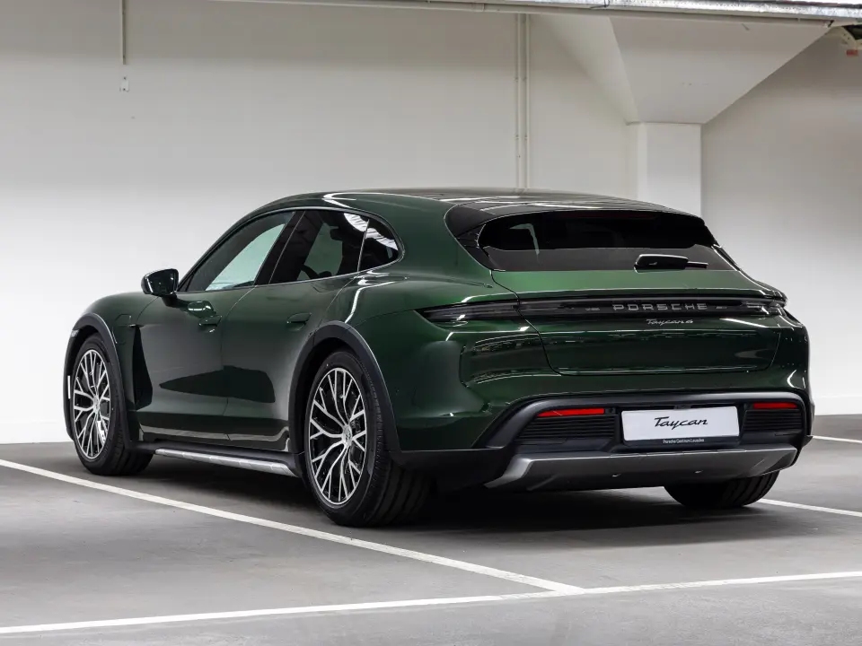 Porsche Taycan 4 Cross Turismo