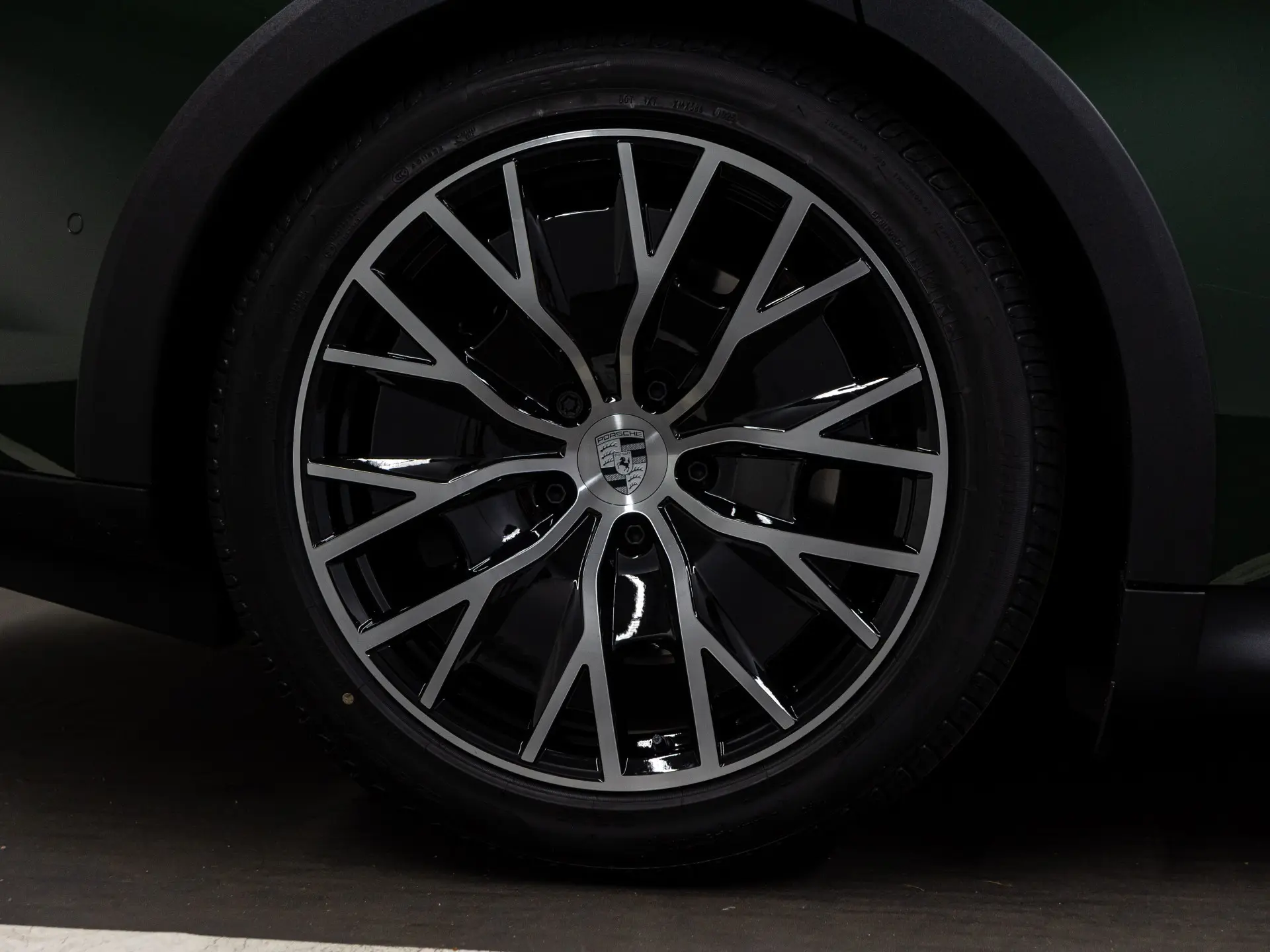 Taycan 4 Cross Turismo