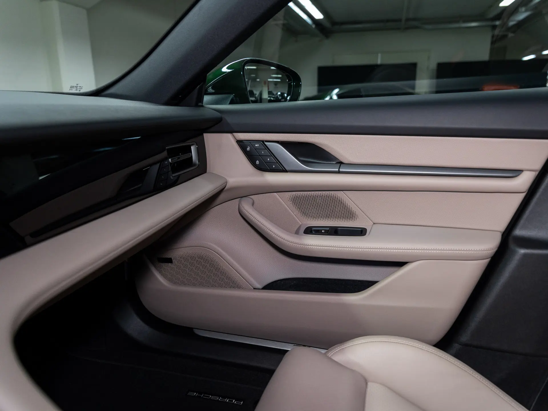 Taycan 4 Cross Turismo