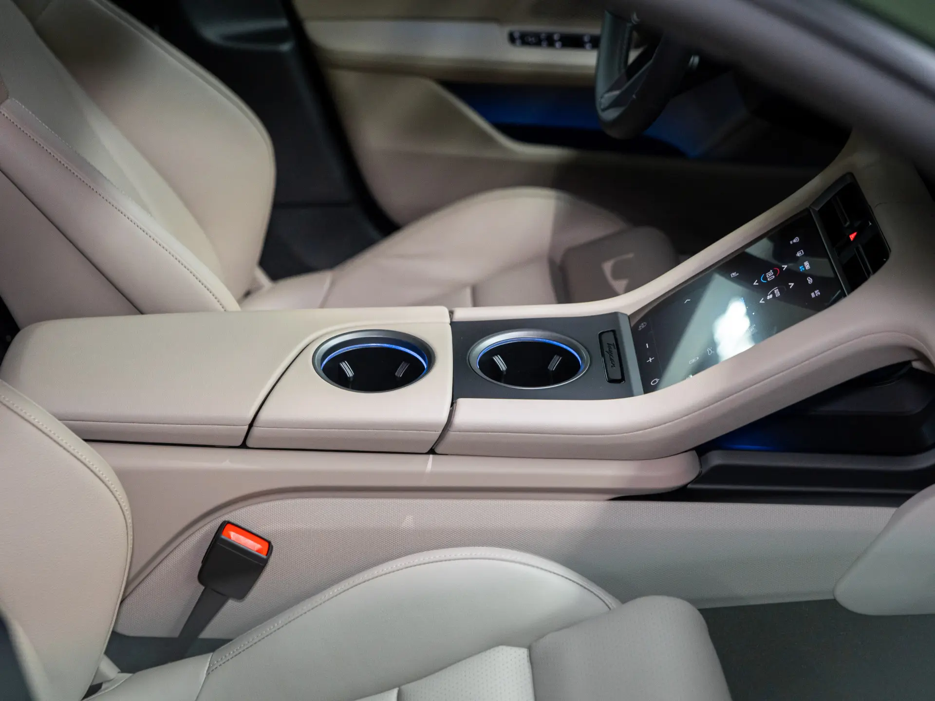 Taycan 4 Cross Turismo