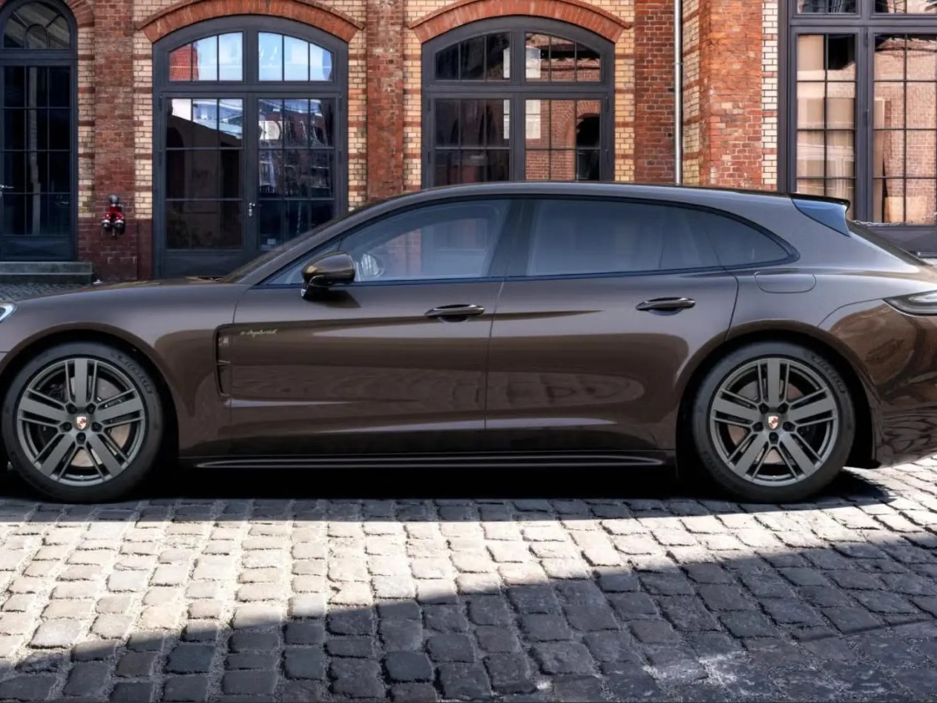 Panamera Sport Turismo 4 E-Hybrid Platinum Edition