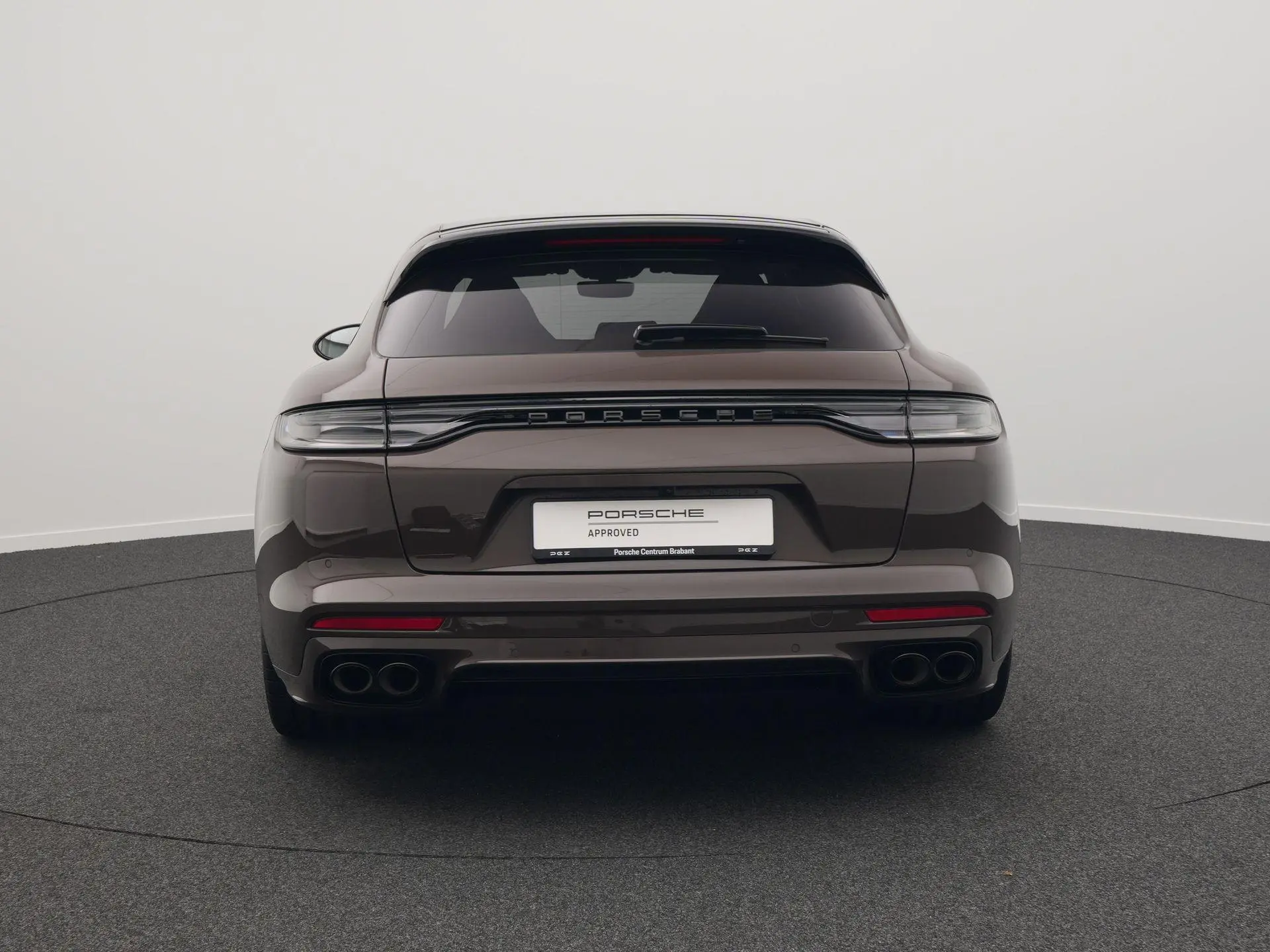 Panamera Sport Turismo 4 E-Hybrid Platinum Edition