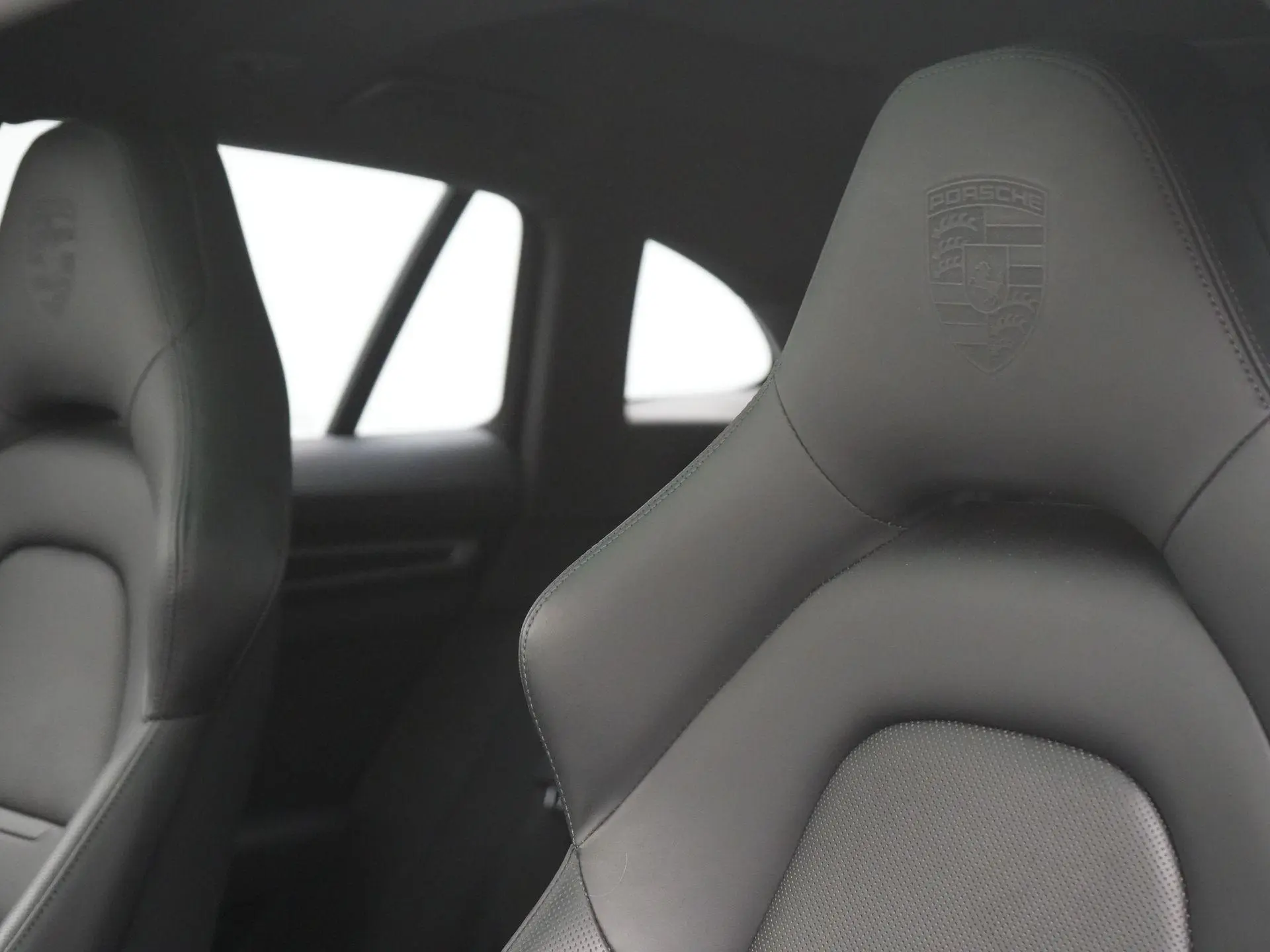 Panamera Sport Turismo 4 E-Hybrid Platinum Edition