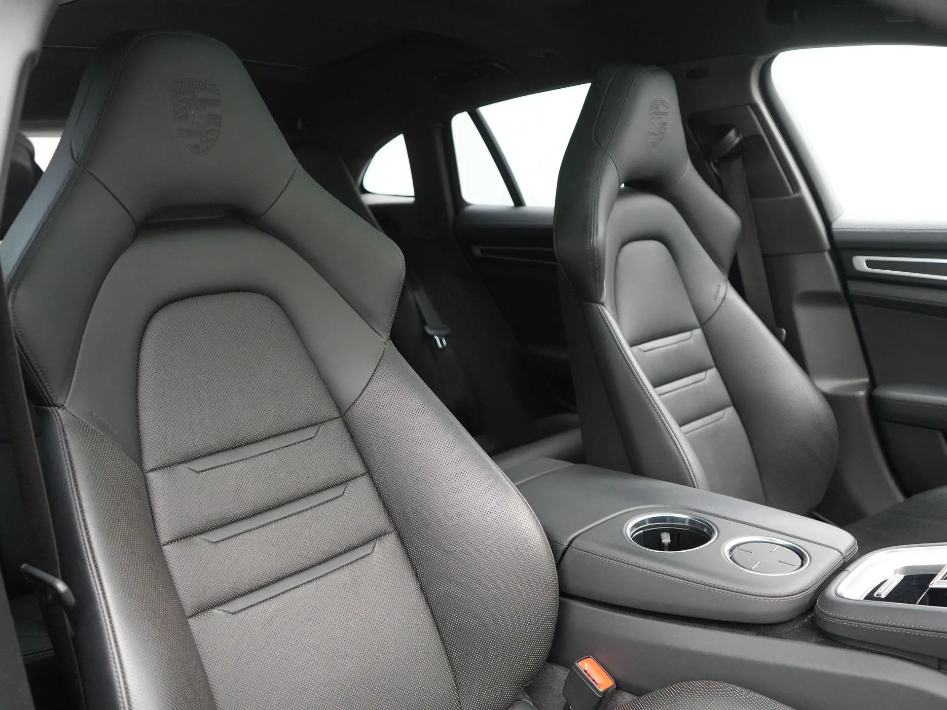 Panamera Sport Turismo 4 E-Hybrid Platinum Edition